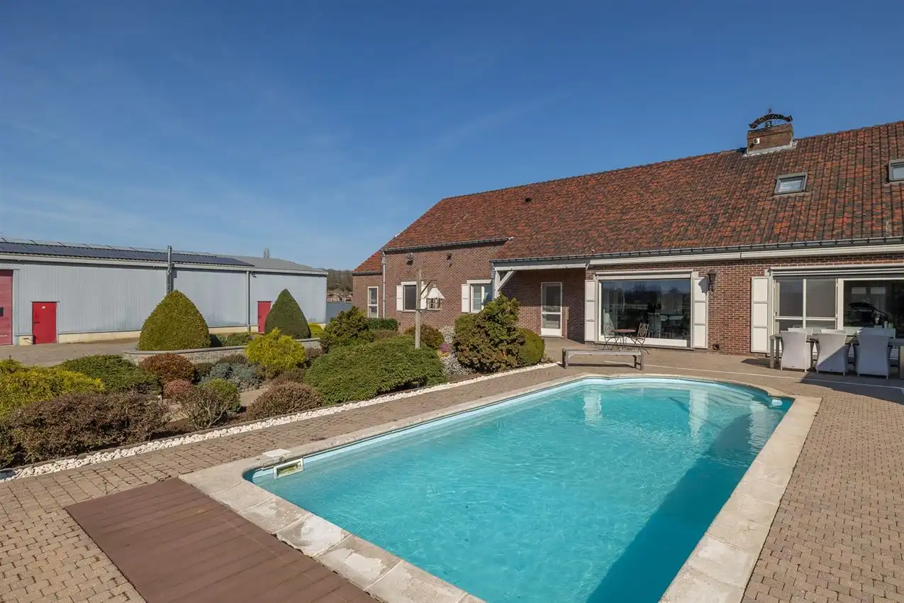 Villa grenzend aan agrarisch gebied met 4slk en opslag foto 55