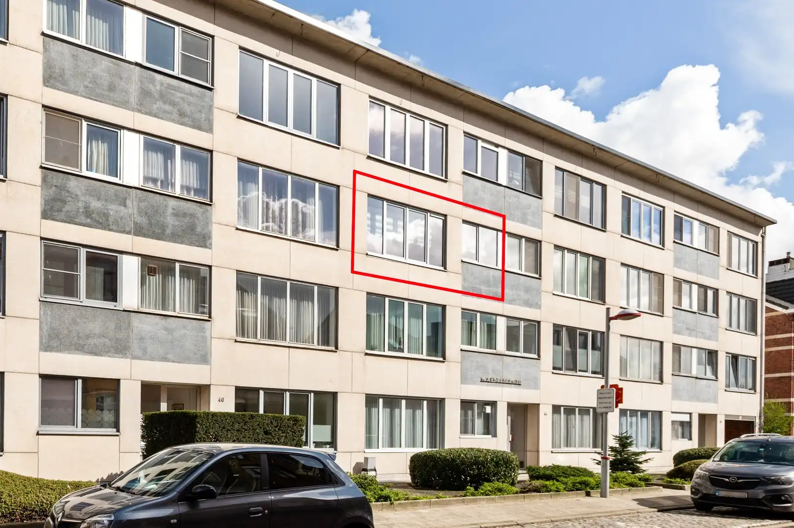 Ruim, instapklaar appartement nabij centrum Merksem foto 11