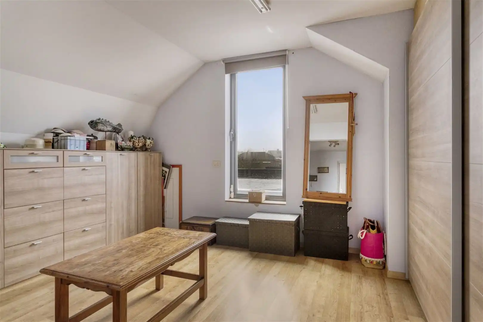 Commercieel gebouw met woonst foto 26