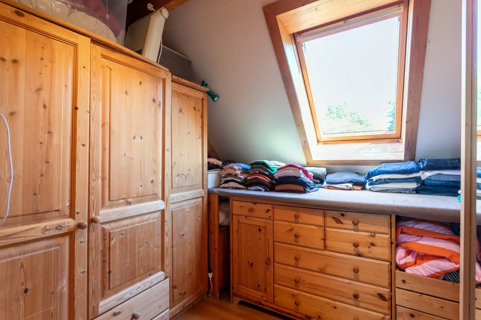 Ruime woning gelegen in een groene omgeving foto 27