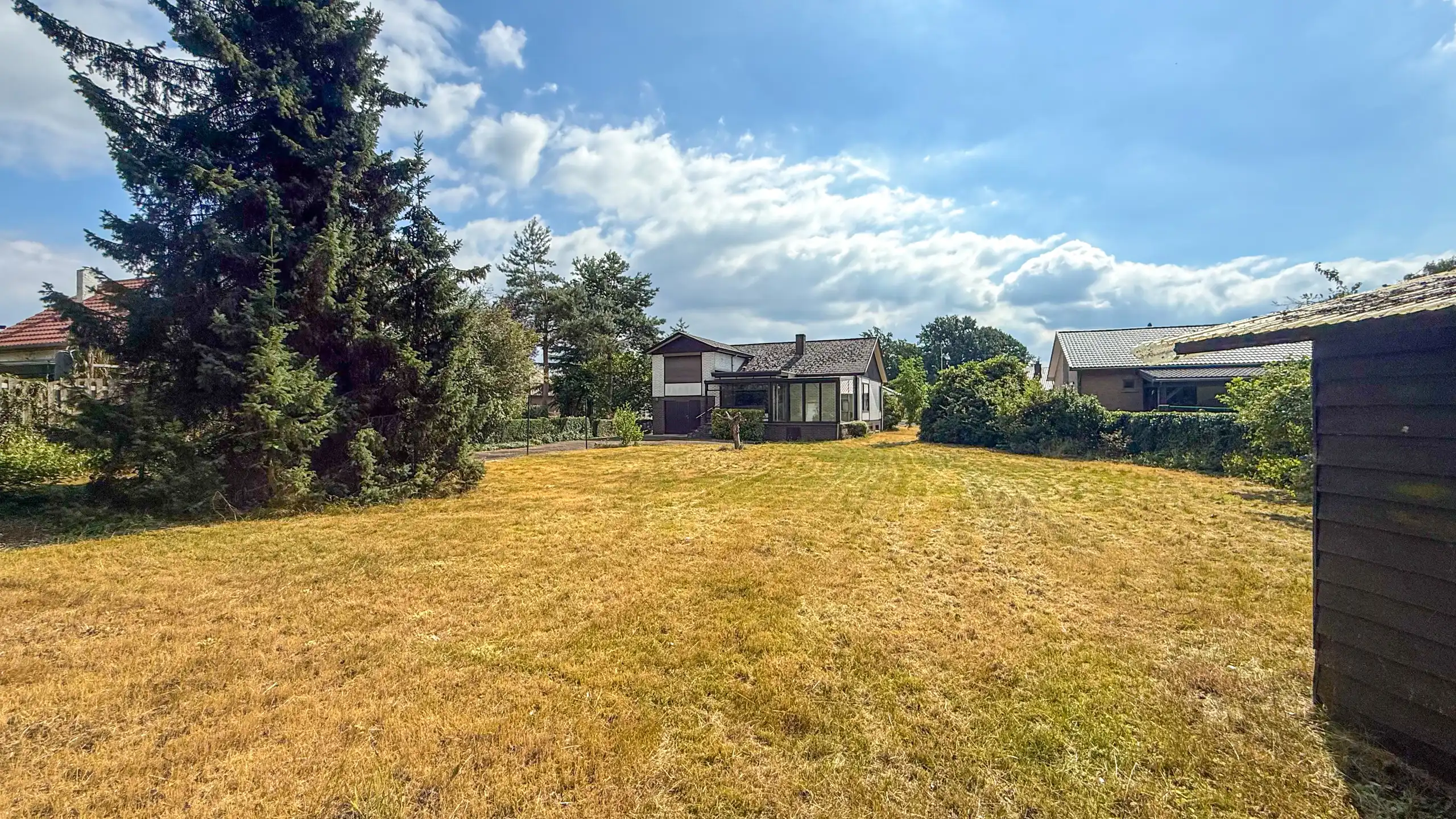 Ruime split-levelwoning met 3 slaapkamers op groot perceel! foto 49