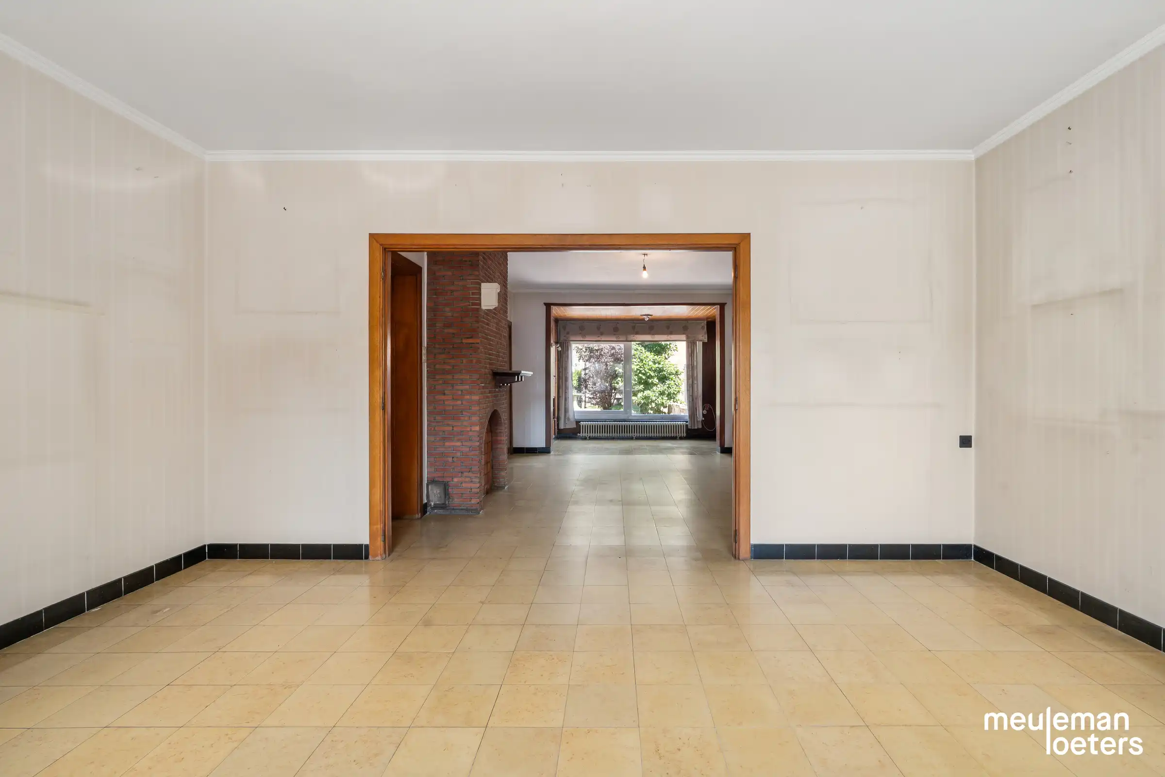 Interessante halfopen woning met veel potentieel te Sint-Michiels (Brugge) foto 14