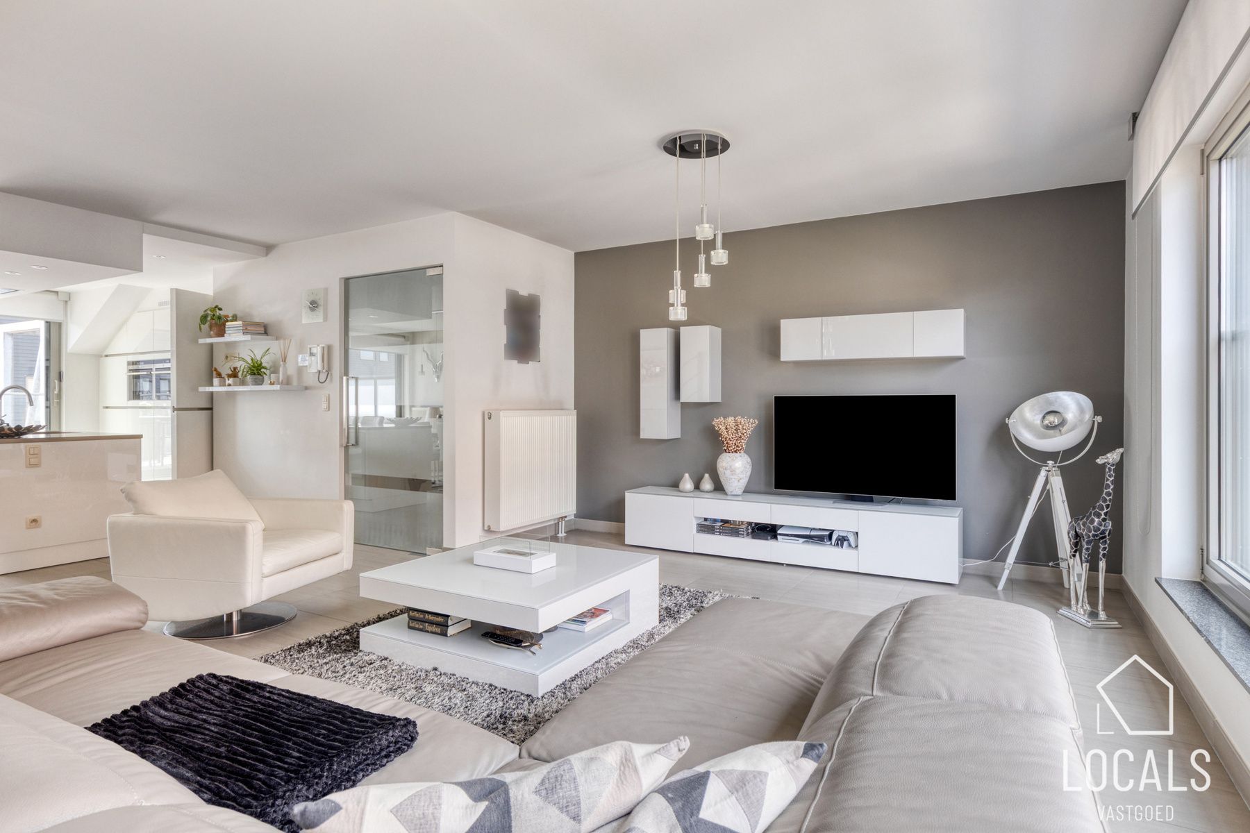 Instapklaar duplexappartement in het centrum van Ninove foto 3
