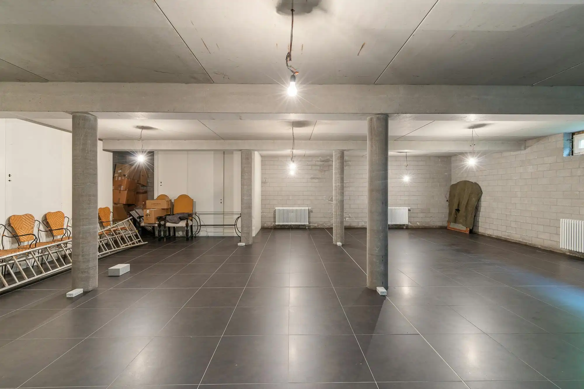 Exclusieve villa met polyvalente ruimte te koop in Kobbegem foto 24