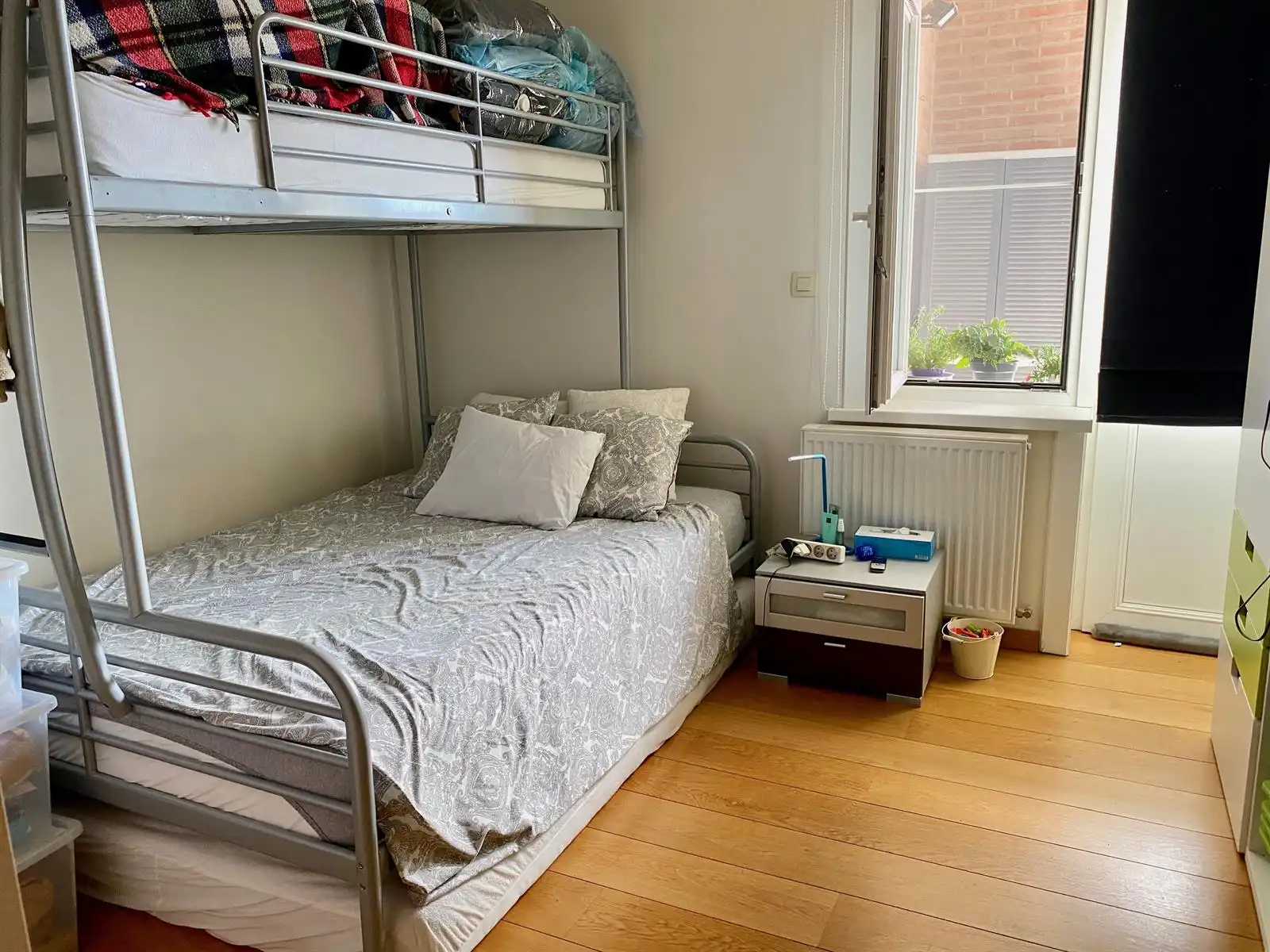 RUIM APPARTEMENT TE DILBEEK MET 2 SLAAPKAMERS EN GARAGEBOX foto 7