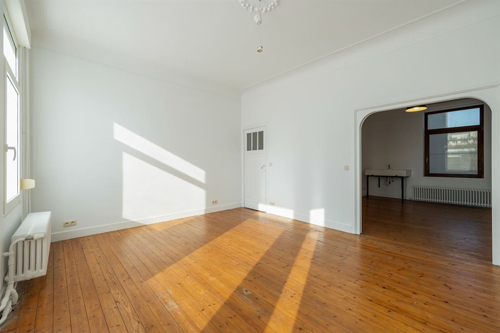 Stijlvol gerenoveerde woning met zonnige tuin! foto 16