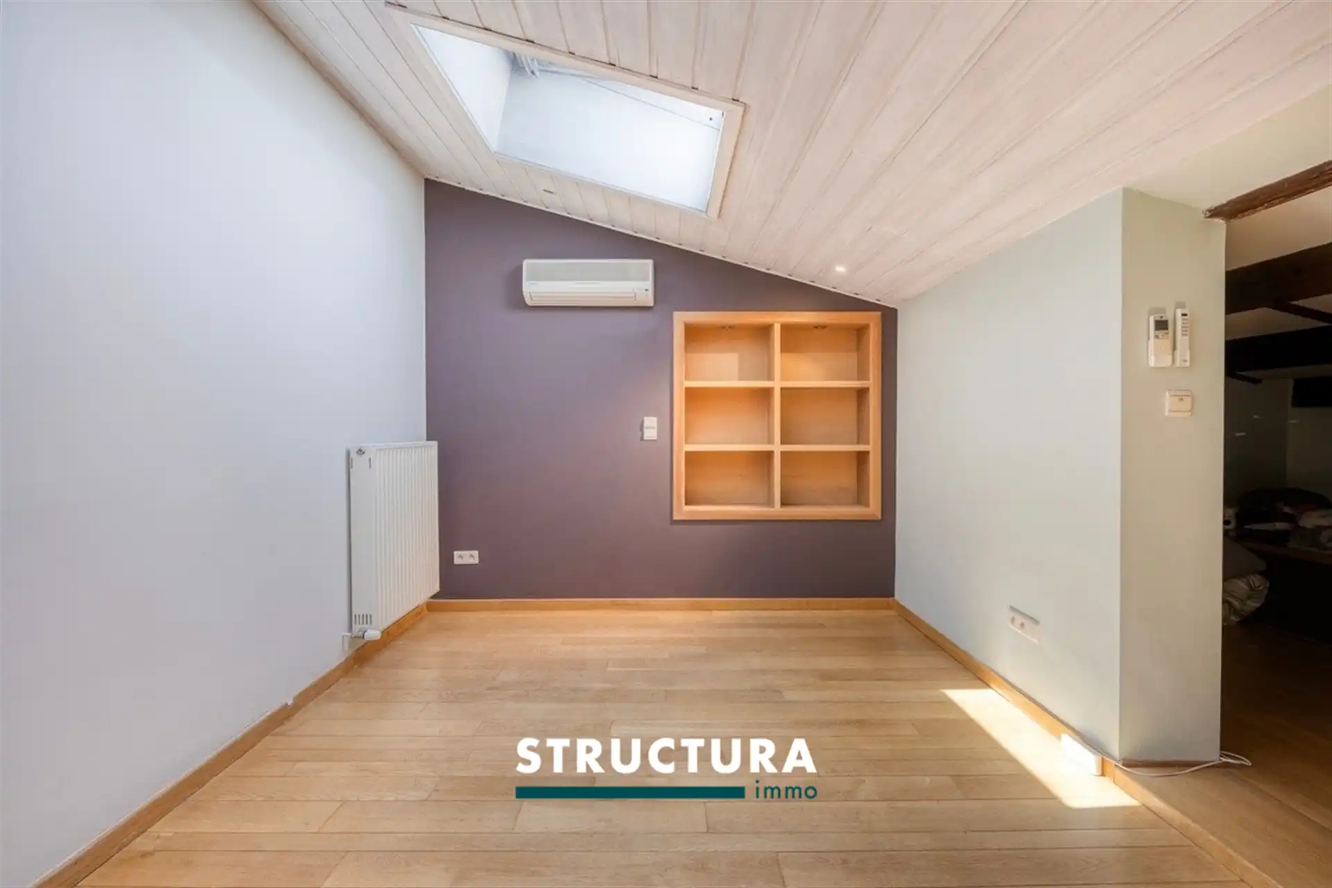 Prachtige woning met ruime loods foto 25