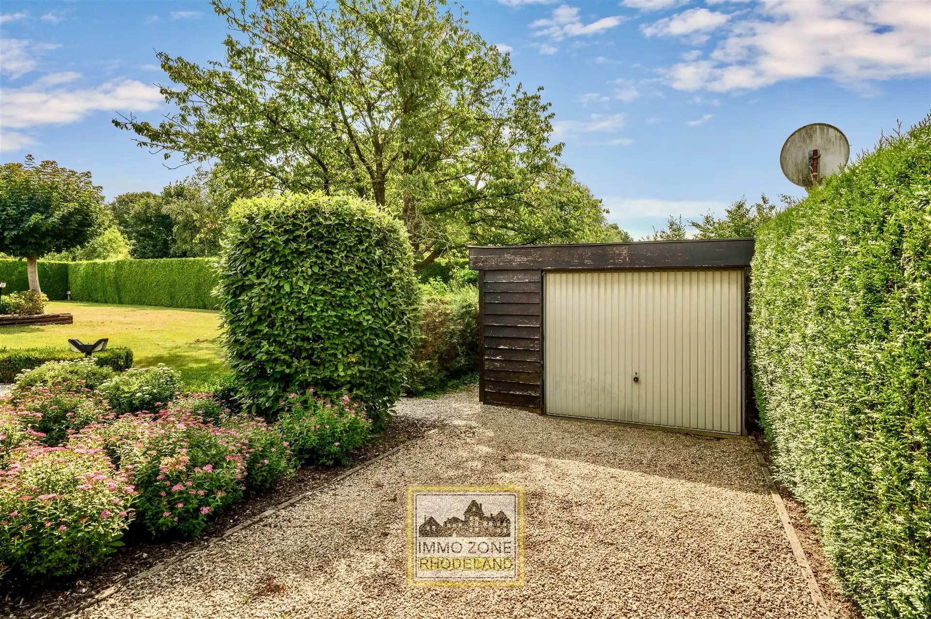 Prachtige bungalow villa met 3 slpks en mooie tuin foto 26