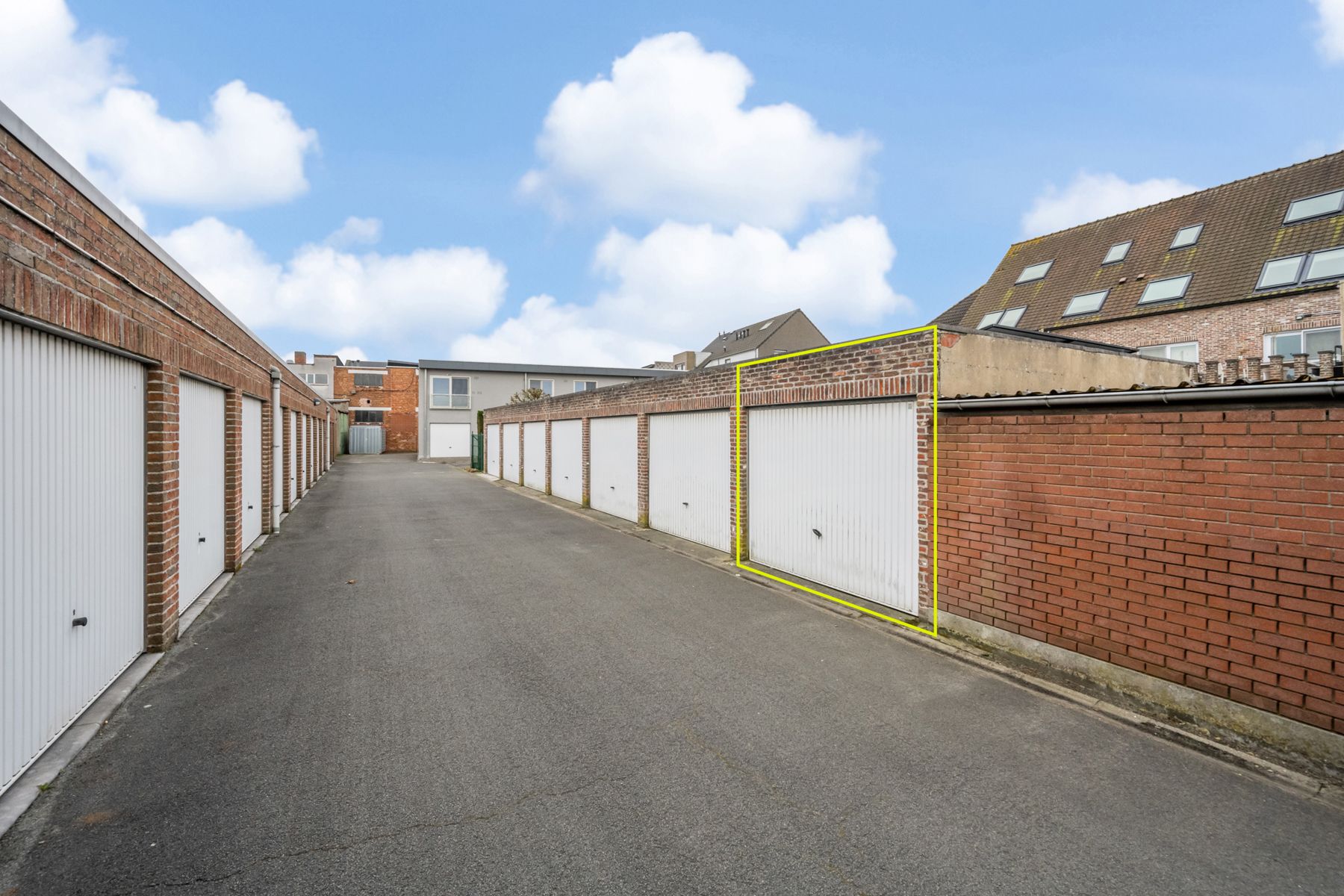 Gelijkvloers appartement met zonnig terras en aparte garage! foto 17