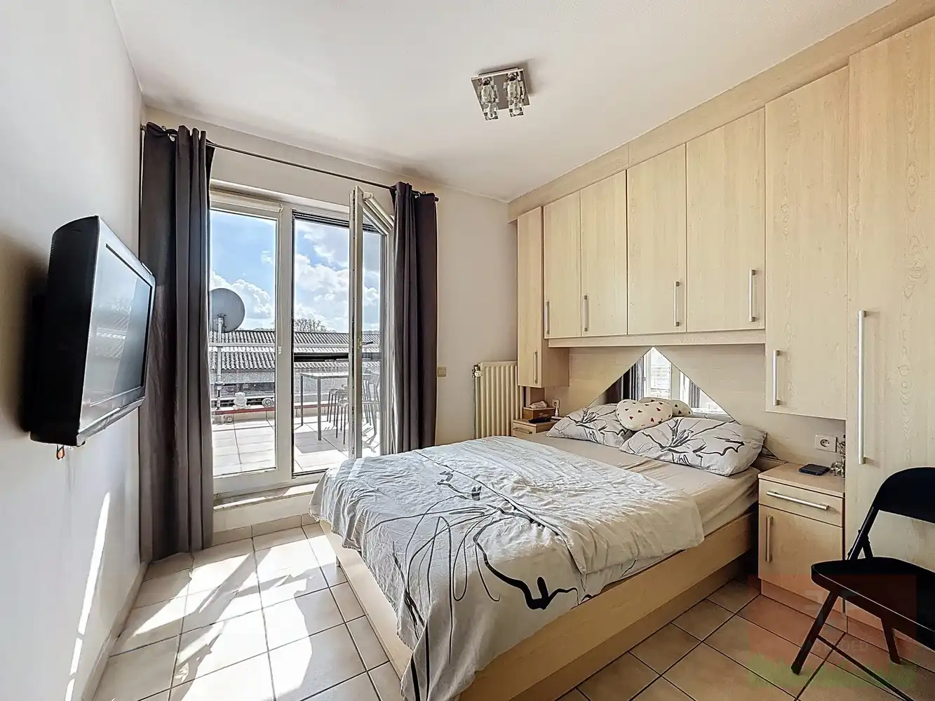 Instapklaar appartement met 2 kamers en terras te Sint-Lievens-Houtem foto 11