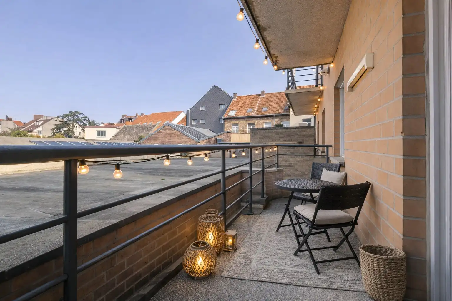 CENTRAAL GELEGEN APPARTEMENT (2003) MET 2 SLPKS | GARAGE foto 10