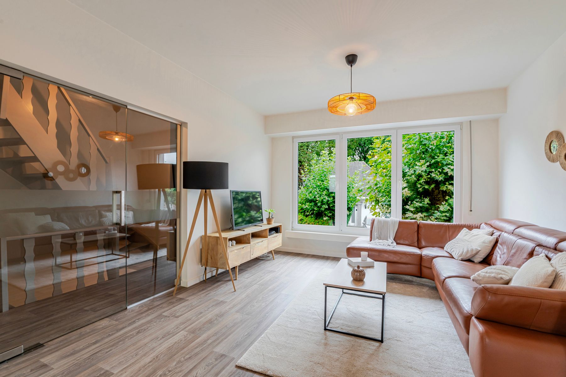 Instapklare bel-etagewoning met 4 slaapkamers in Aartselaar foto 3