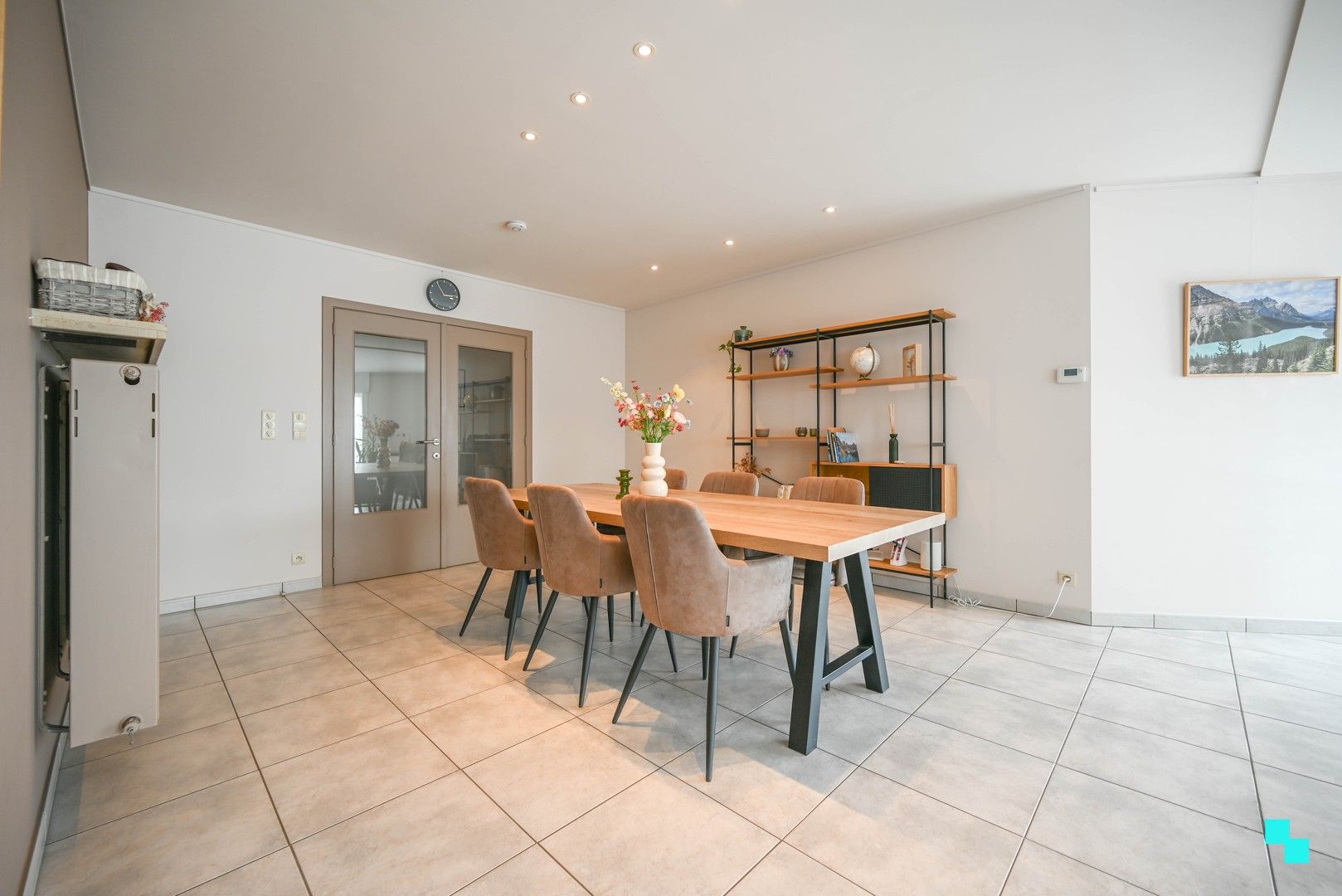Riant appartement in centrum Oostrozebeke foto 4
