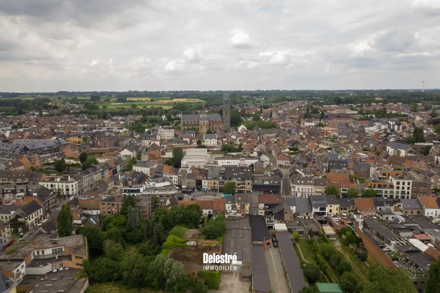 Ruim handelsgelijkvloers (±350 m²) met tal van mogelijkheden op topligging in Ninove foto 8