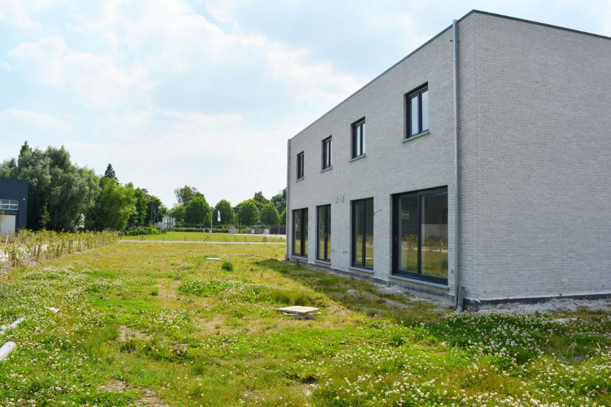 Moderne nieuwbouwwoningen op een boogscheut van Roeselare foto 2