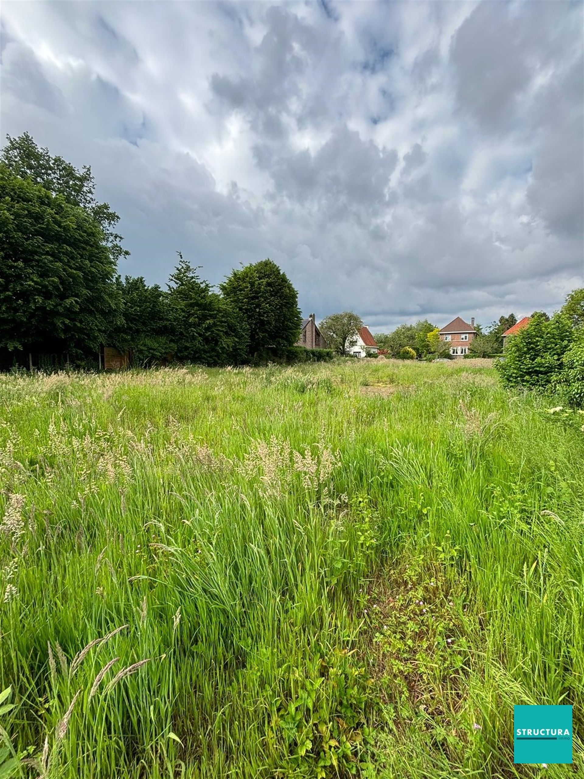 Bouwgrond voor open bebouwing op rustige ligging nabij tal van faciliteiten!  foto 2