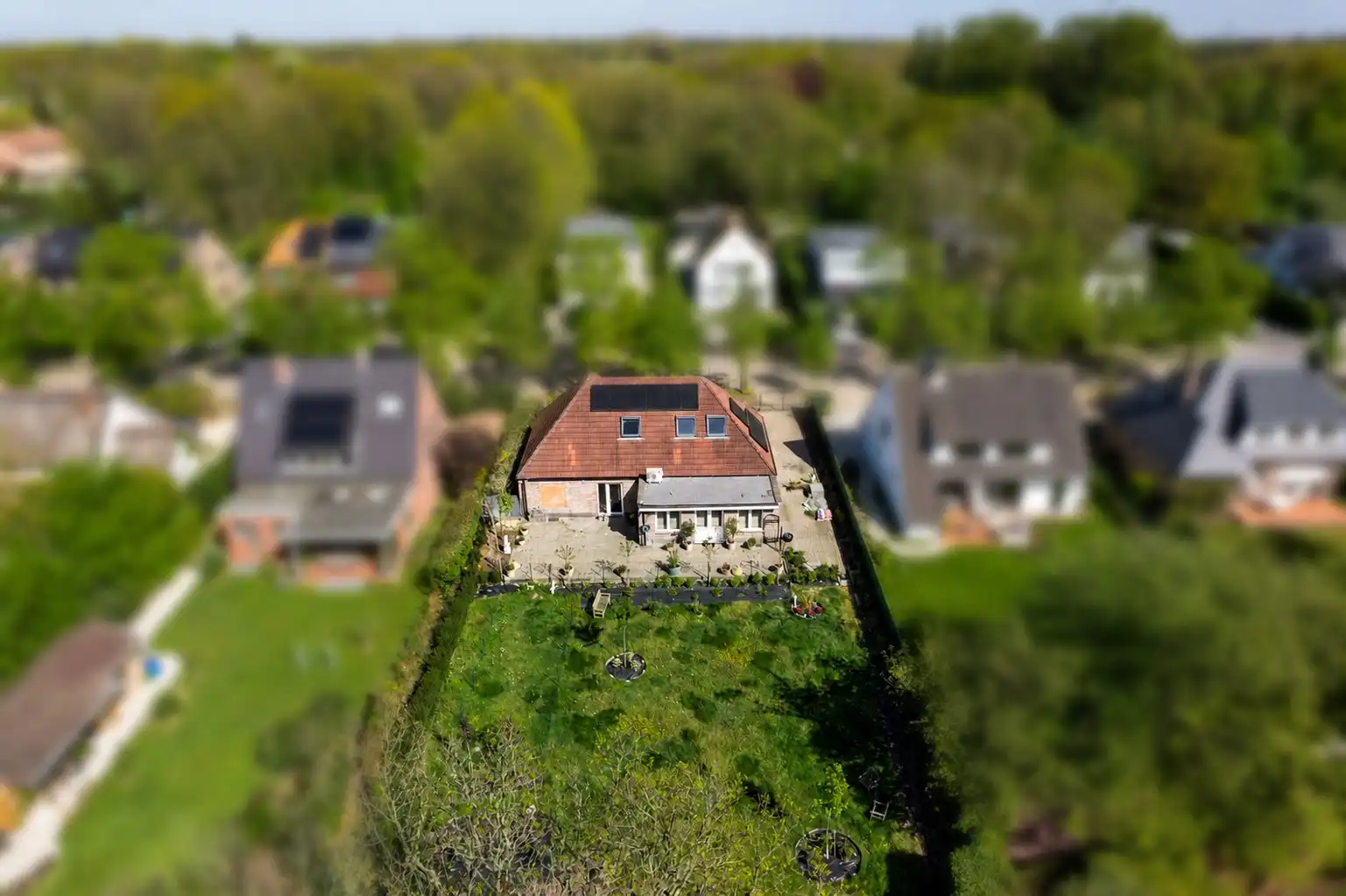 Verrassend ruime woning met zuidwest tuin op topligging! foto 23
