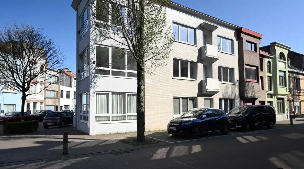 KNUS ENERGETISCH GERENOVEERD APPARTEMENT NABIJ PARK foto {{pictureIndex}}