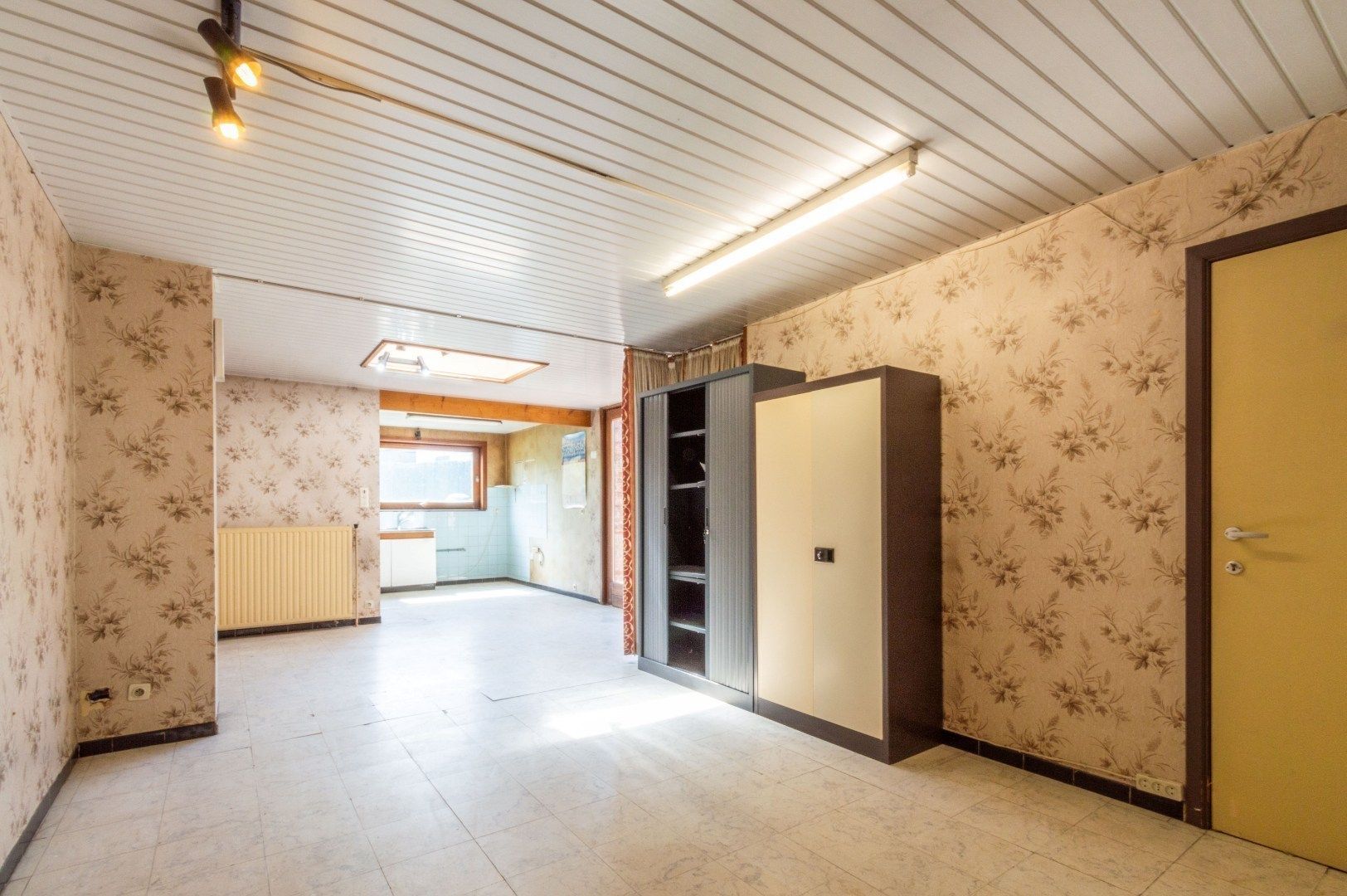 RUIME KANTOOR/HANDELS PAND + WOONST ! foto 13