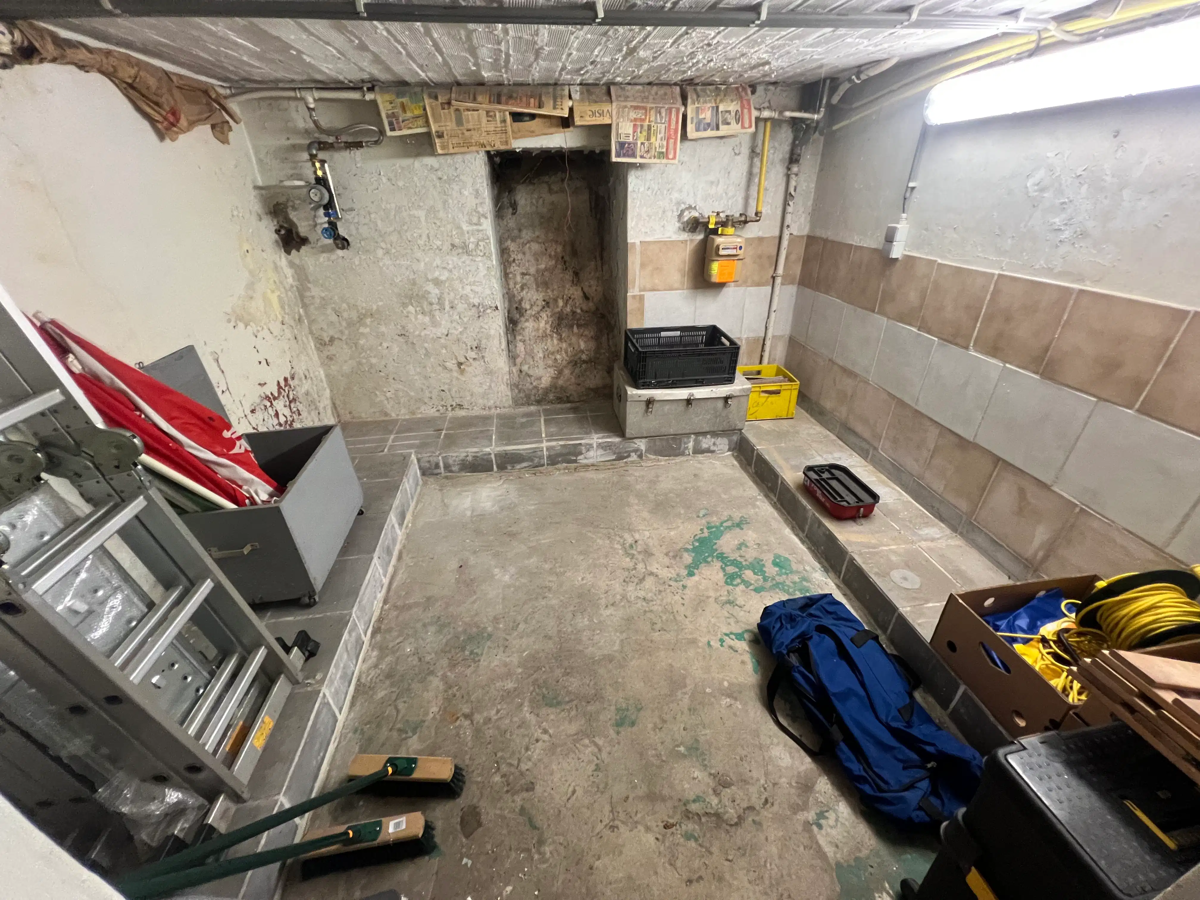 Halfopen bebouwing met zonnige tuin foto 24