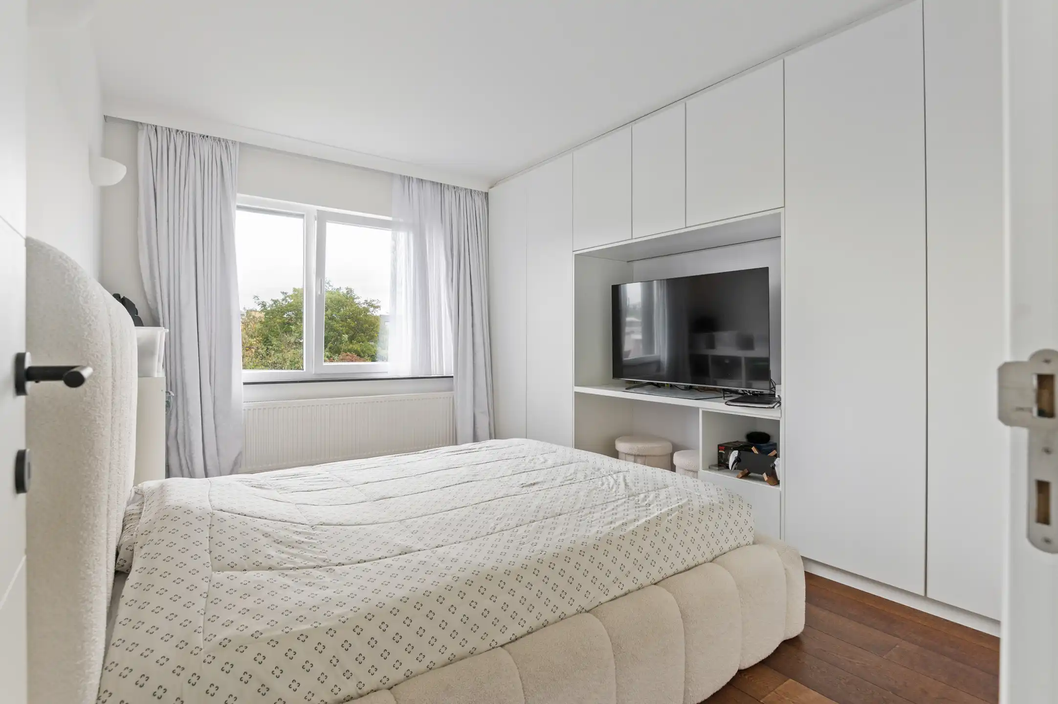 Instapklare luxewoning (235 m²!) met garage en zonnige tuin foto 25