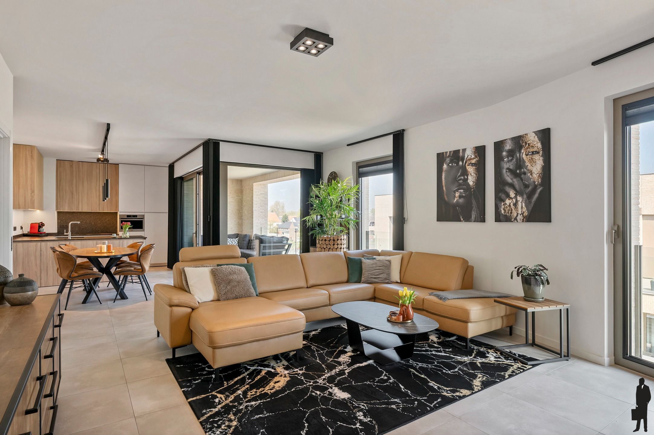 Luxueus, instapklaar appartement in hartje Oud-Turnhout foto {{pictureIndex}}