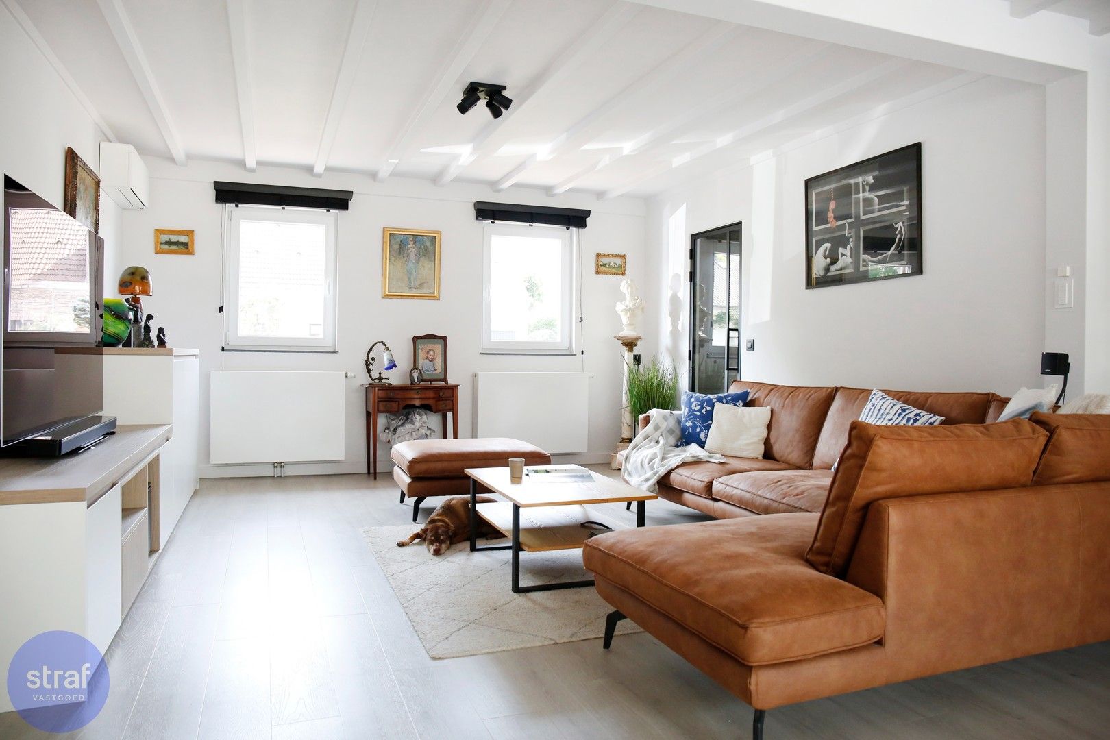 Luxe woning met privézwembad, zonnepanelen en thuisbatterij op de grens met Sint Antonius foto 2