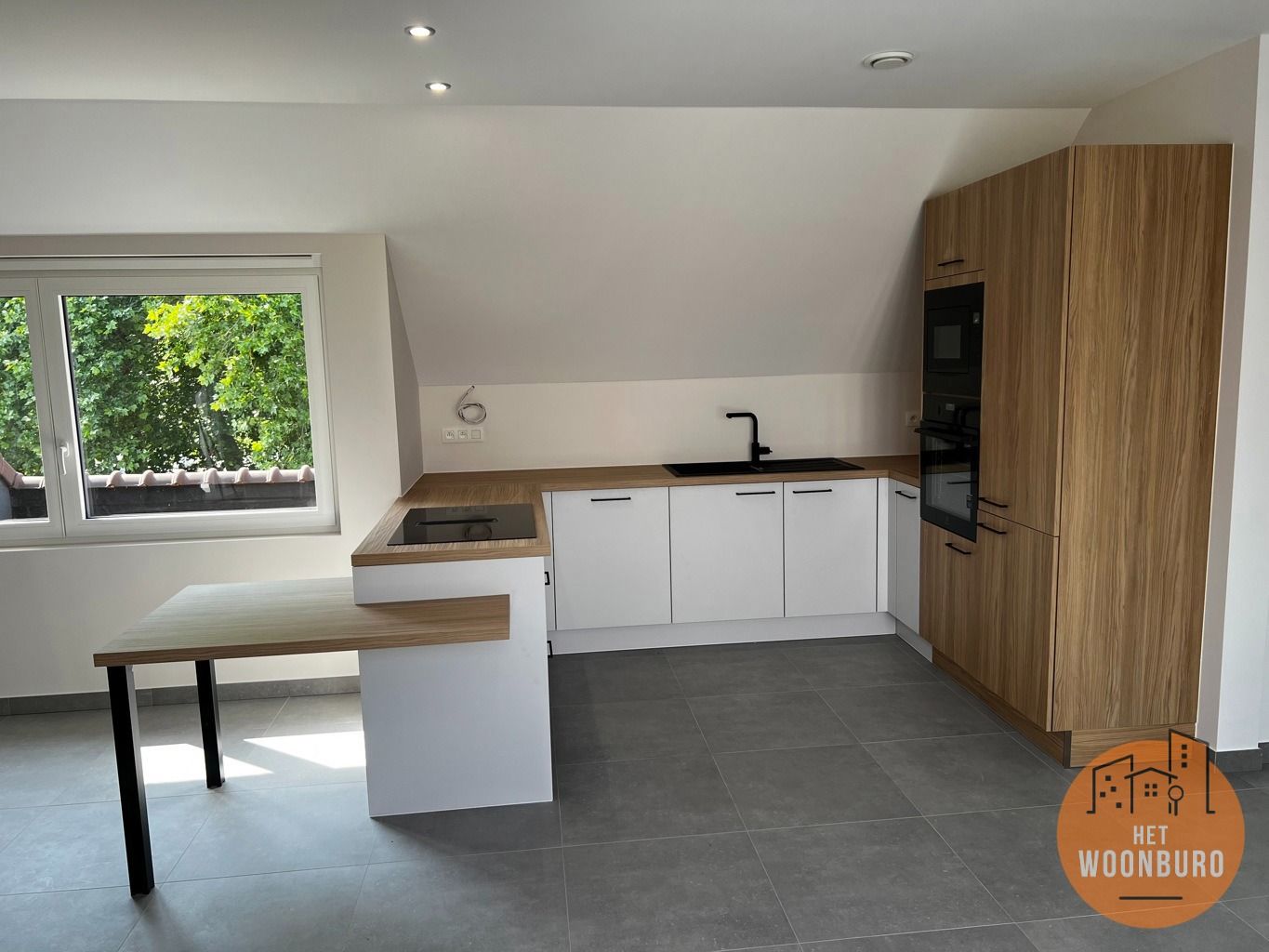Nieuw appartement 2e verd. met terras en staanplaats foto 2