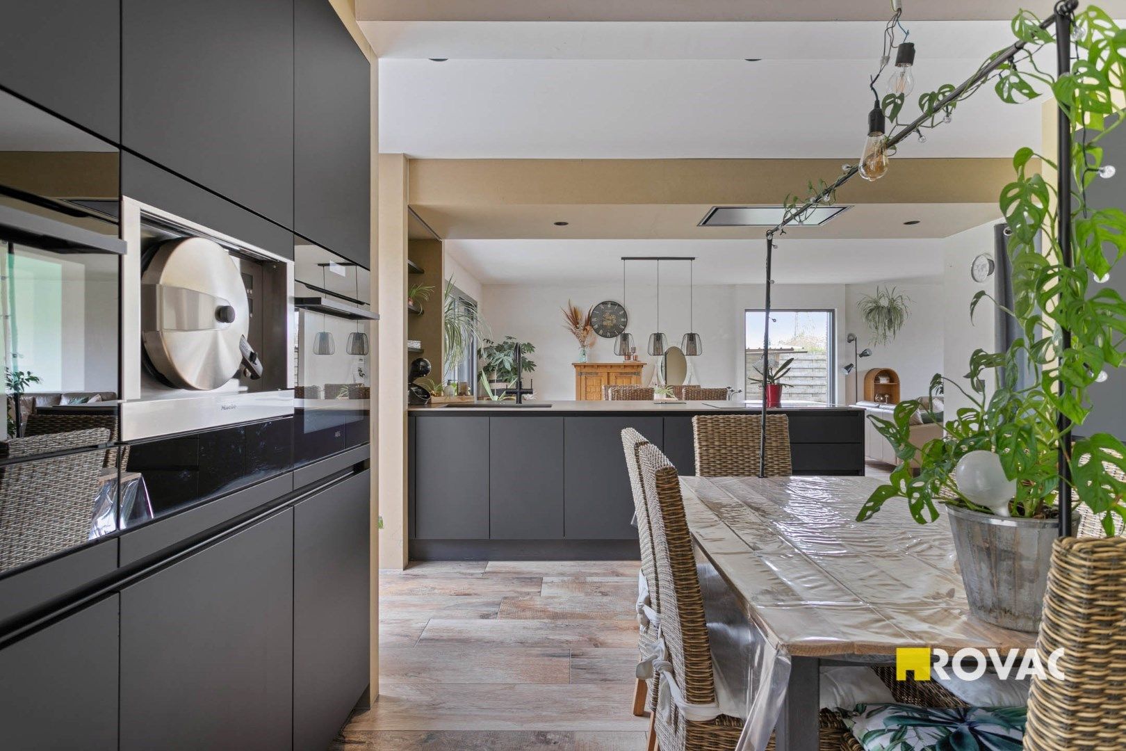 Alleenstaande woning met zuidgerichte tuin op 727 m² foto 11