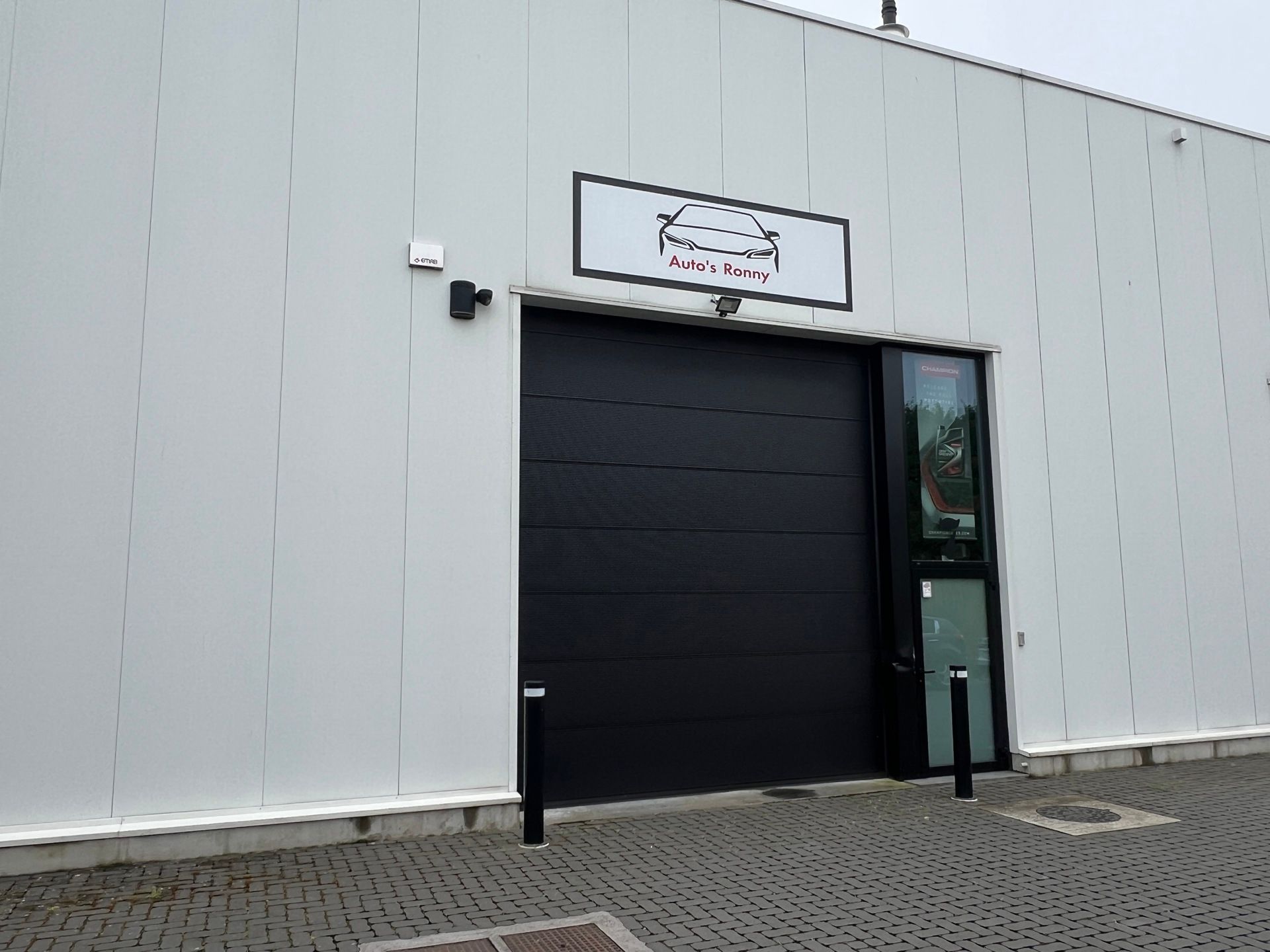 RECENTE KMO-UNIT VAN 185M² foto {{pictureIndex}}