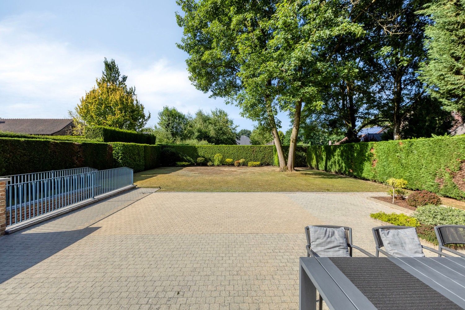 Instapklare woning in een bosrijke, rustige buurt te Maasmechelen! foto 38