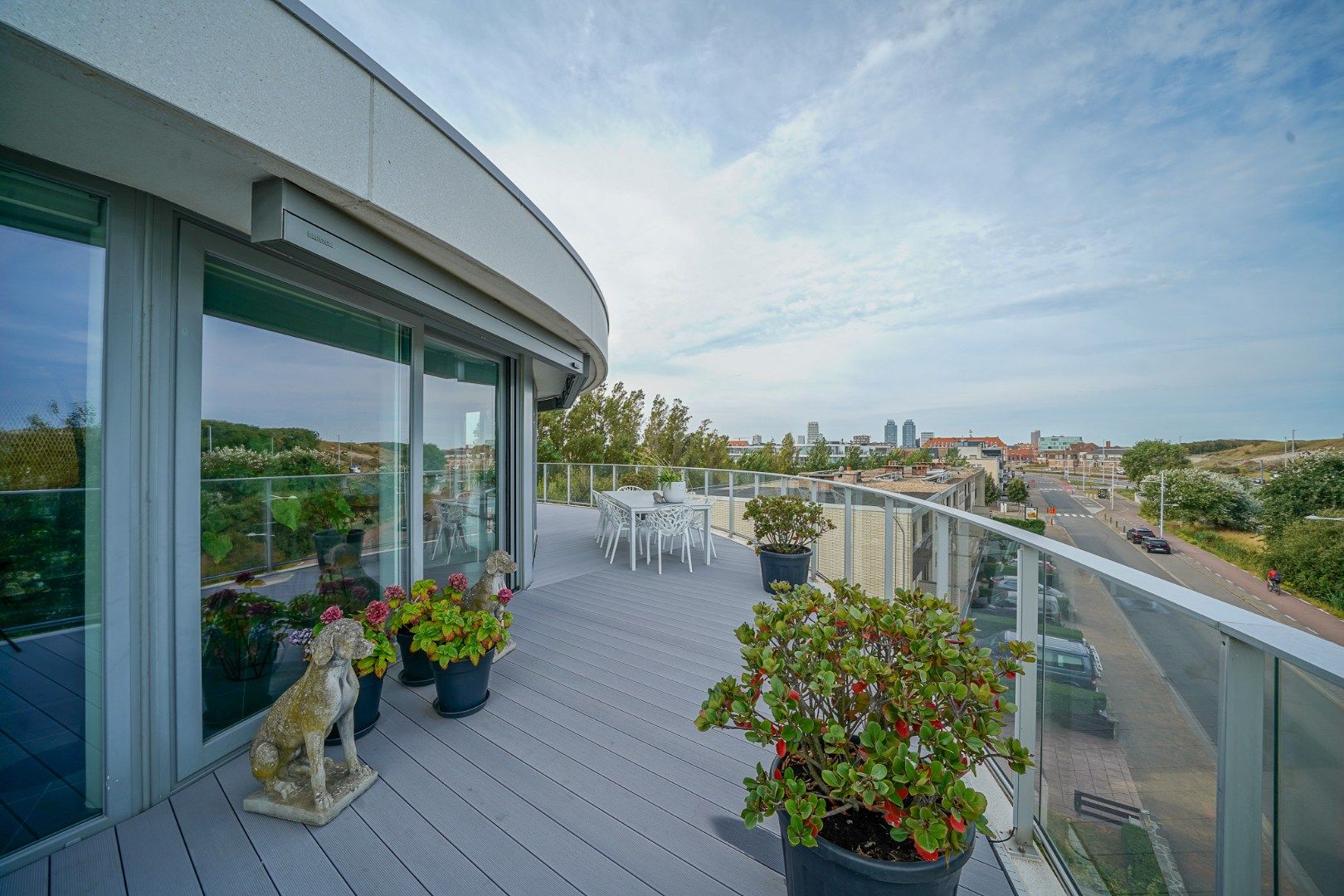 Penthouse met royaal terras en uniek zicht op de duinen foto 11