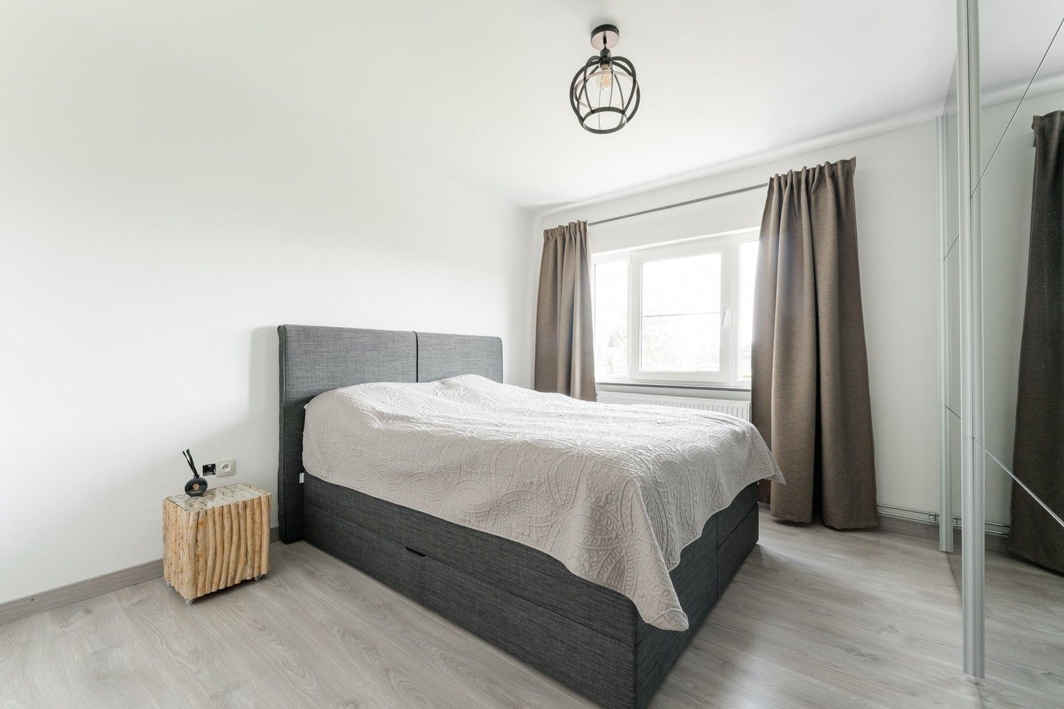 Vrijstaande ruime woning op toplocatie in Lommel! foto 15