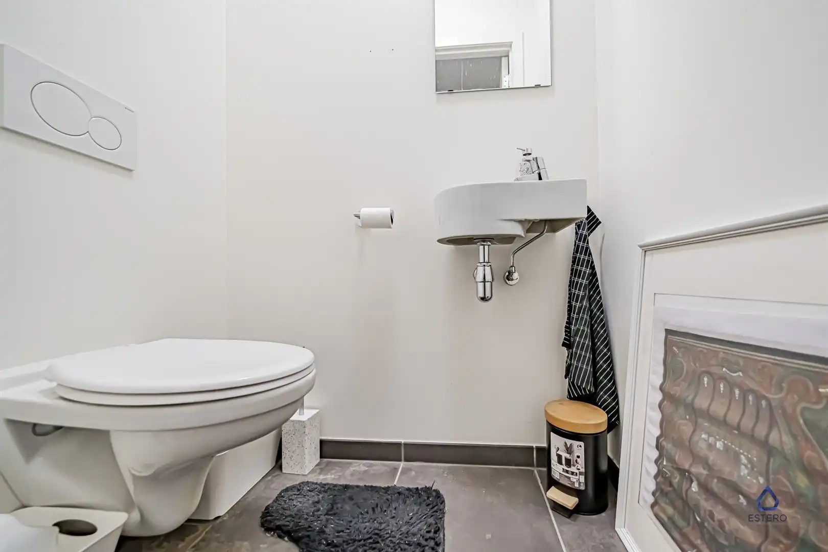 Instapklaar 2-slaapkamer appartement met terras en parking  foto 11