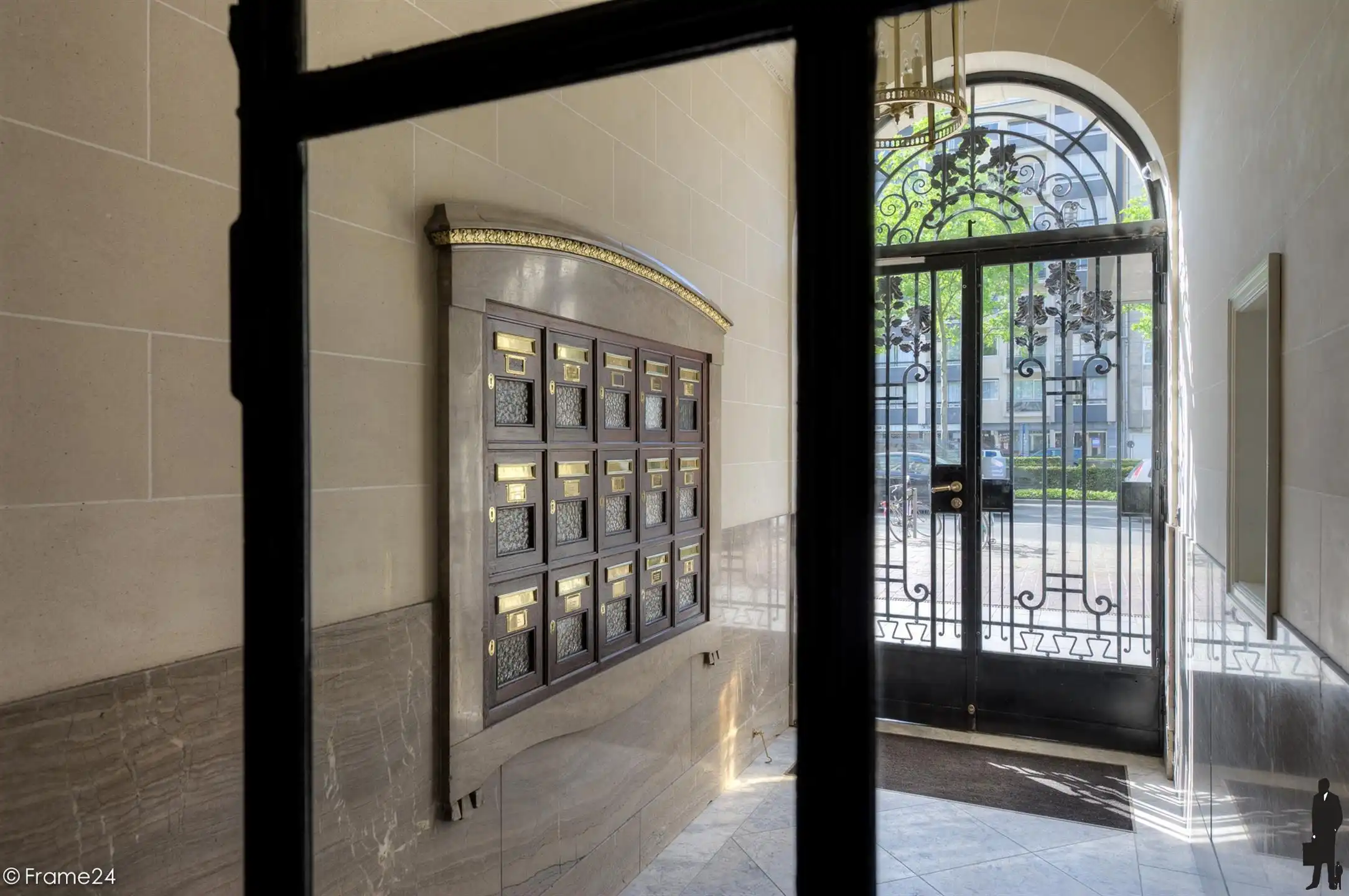 Authentiek gerenoveerd appartement (ca. 90m²) in Art Nouveau stijl  foto 11