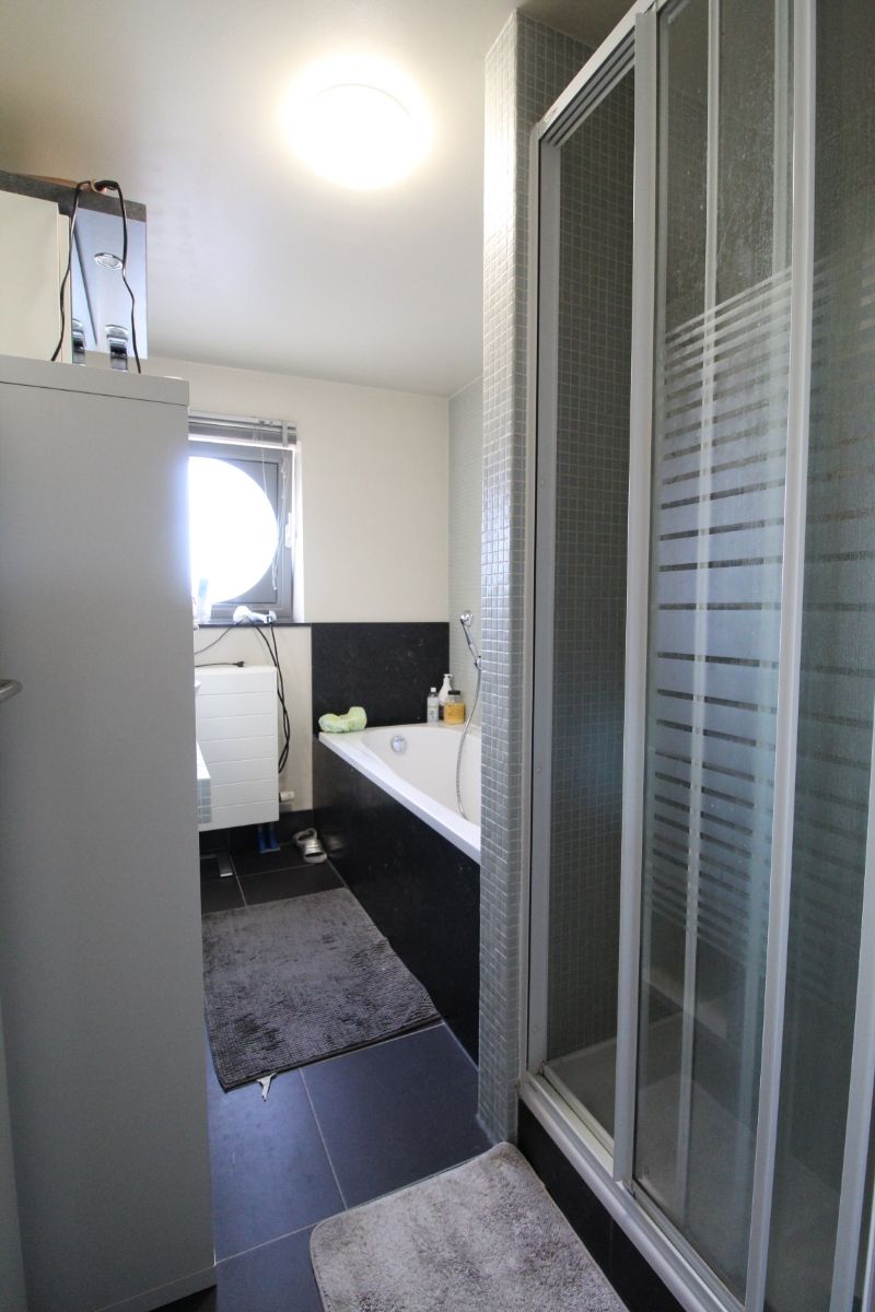 Gezellige woning met ruime tuin te huur in Dadizele foto 10
