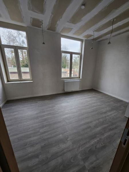 3 gerenoveerde woningen in halfopen en gesloten bebouwing. foto 12