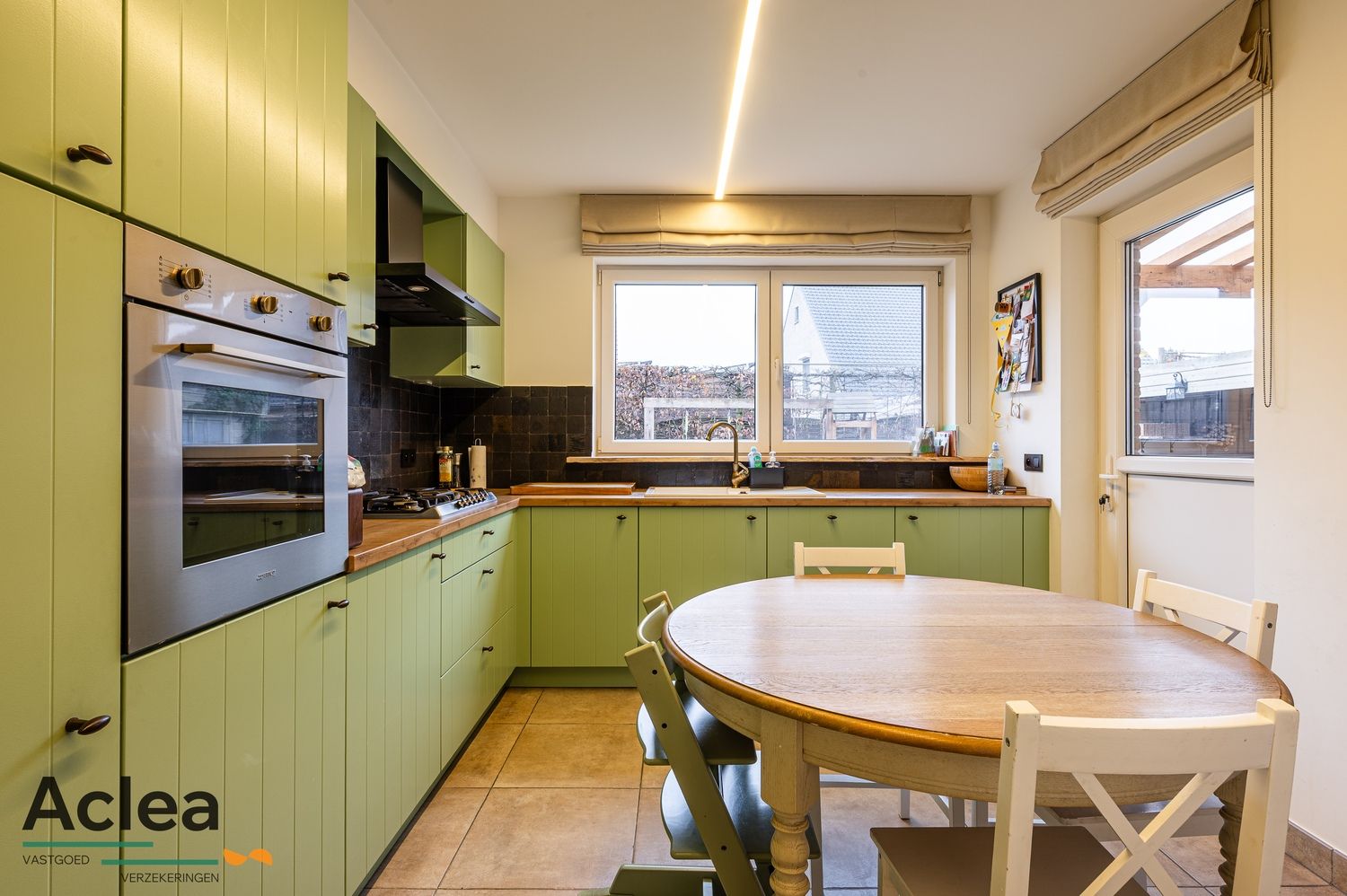 Instapklare koppelwoning met 3 slpks in een rustige wijk foto 7