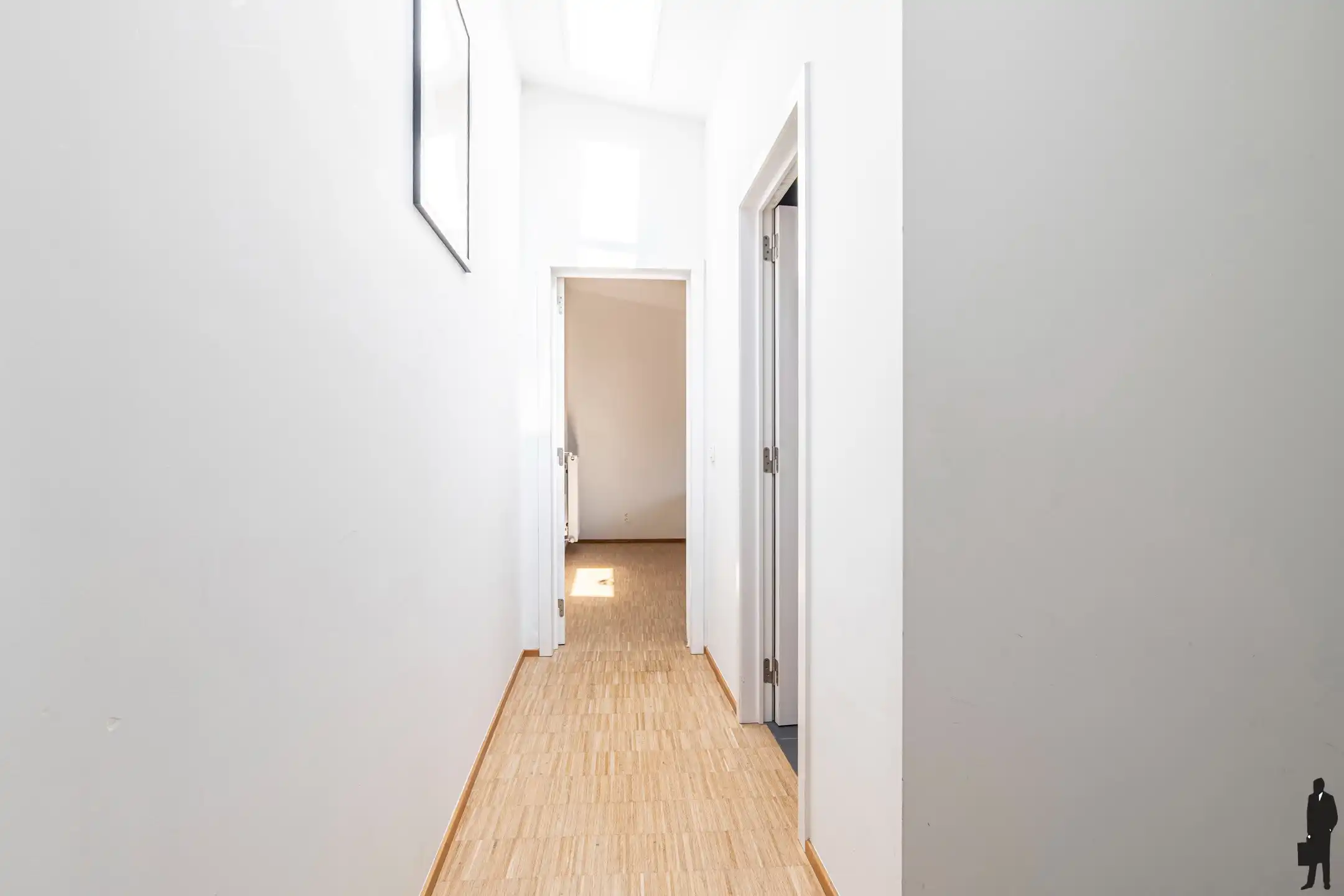 Duplexappartement met prachtig terras (40m²!) gelegen in centrum van Hoogstraten in schitterend monumentaal pand "Residentie De Rijkswacht". foto 12