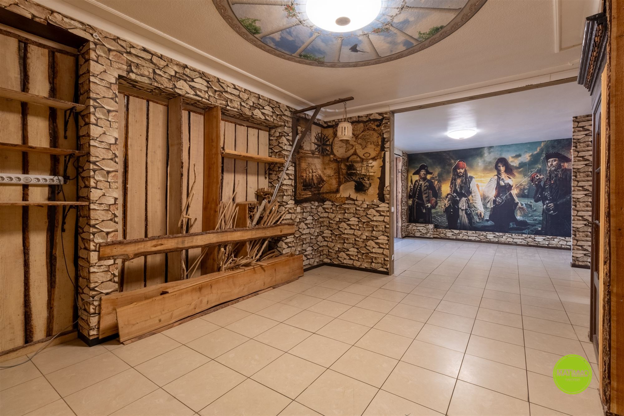 Handelshuis met woonruimte in hartje Beverlo foto 7