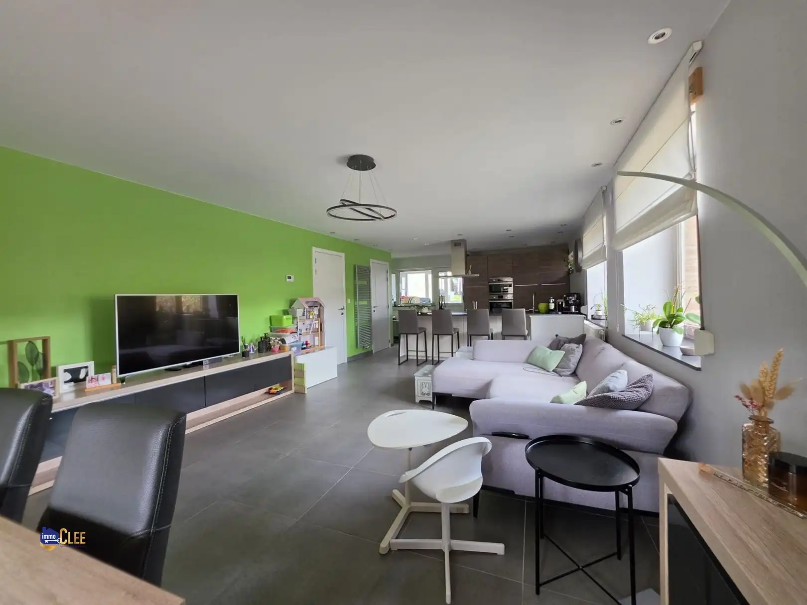 Instapklare woning omgeven door groen foto 4