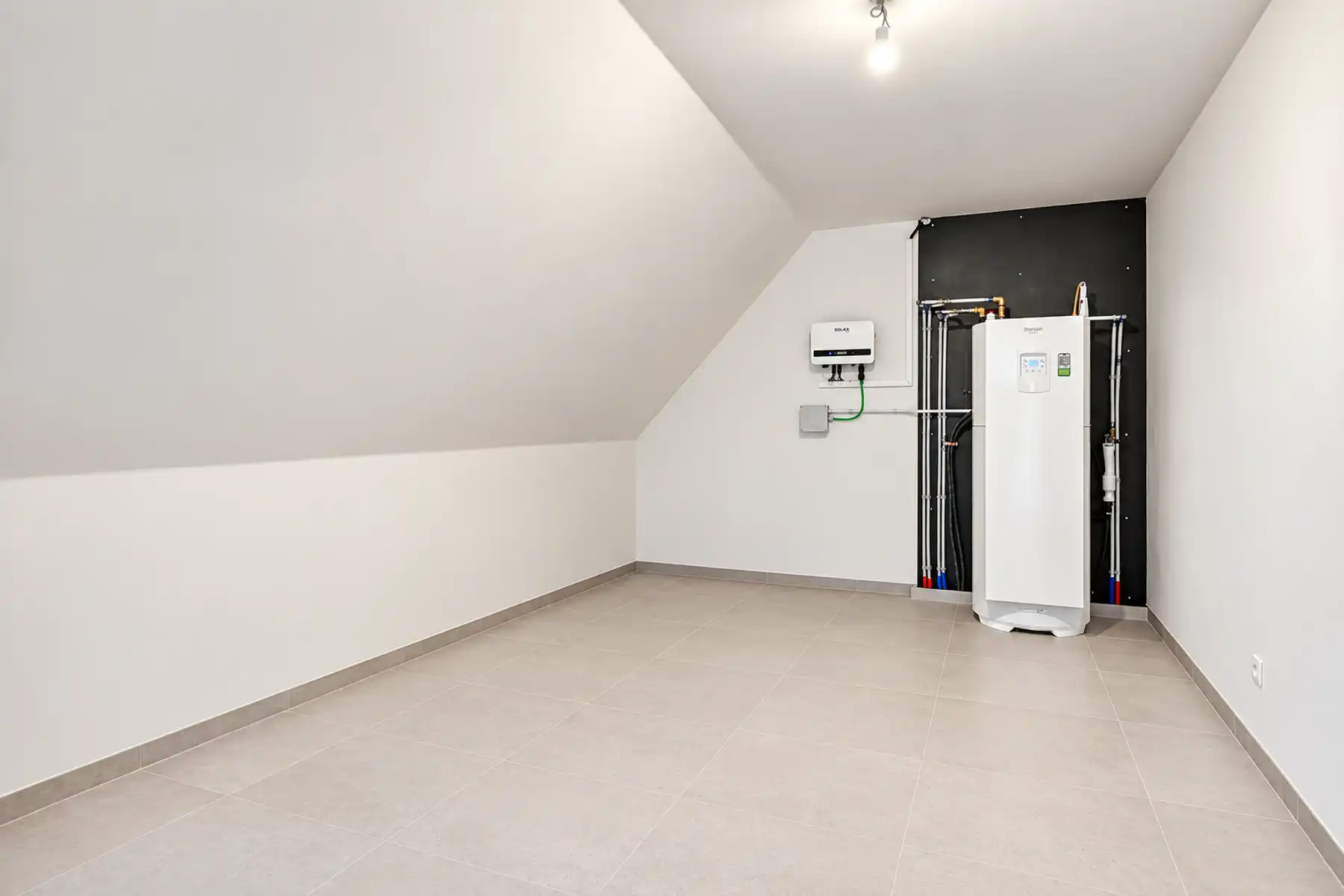Energiezuinige ruime nieuwbouww met 4 slaapkamers en tuin foto 26
