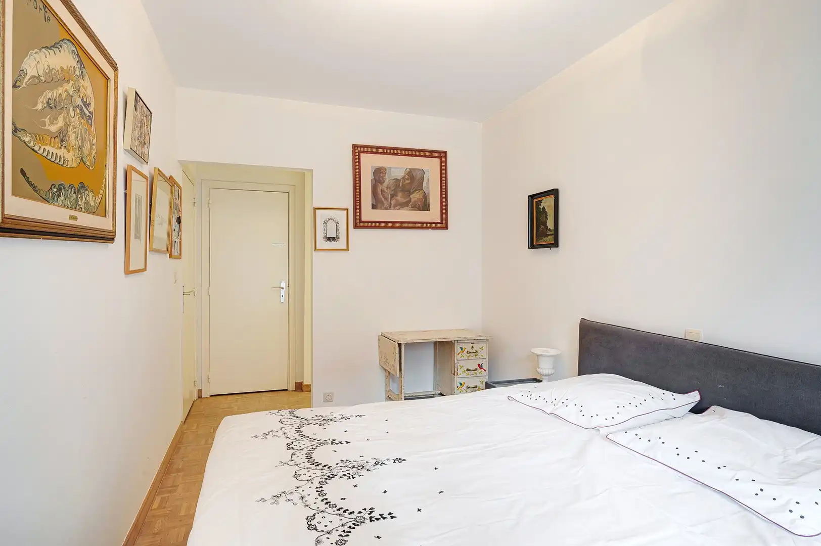 Appartement met frontaal zeezicht en een gevelbreedte van circa 6 meter, gelegen op een absolute toplocatie in het Zoute. foto 18