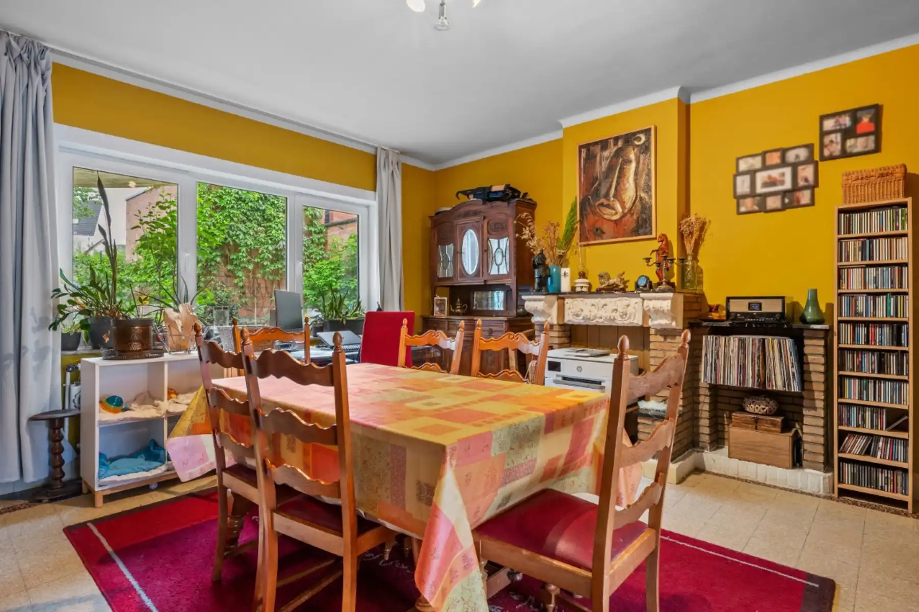 Centraal gelegen woning met garage, tuin en 3 slaapkamers foto 6