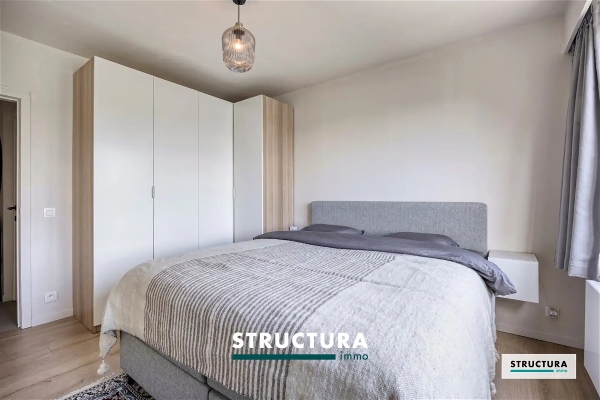Volledig gerenoveerd appartement nabij het centrum! foto 16