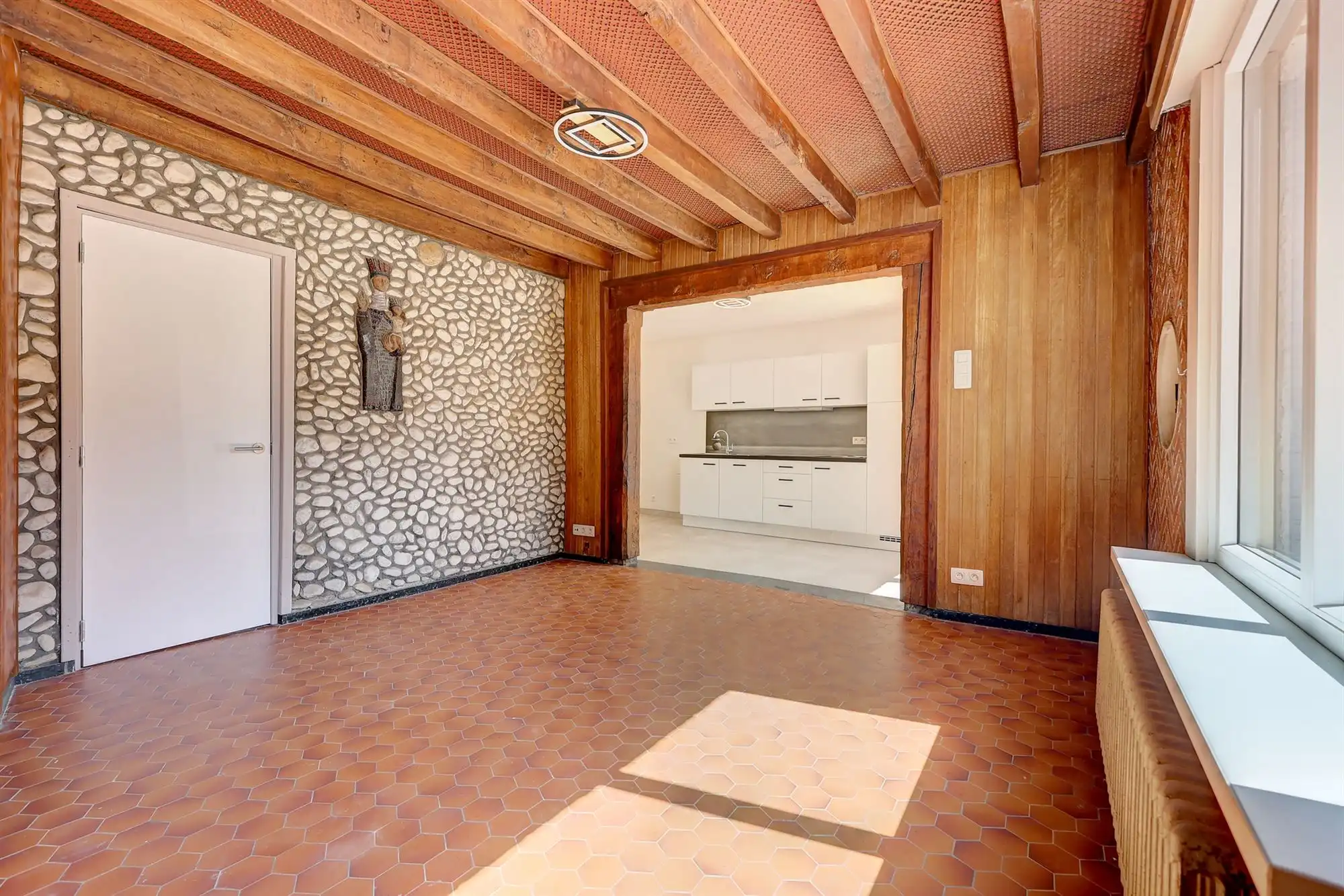 Ruime woning met magazijn van 302m²+ winkel foto 10