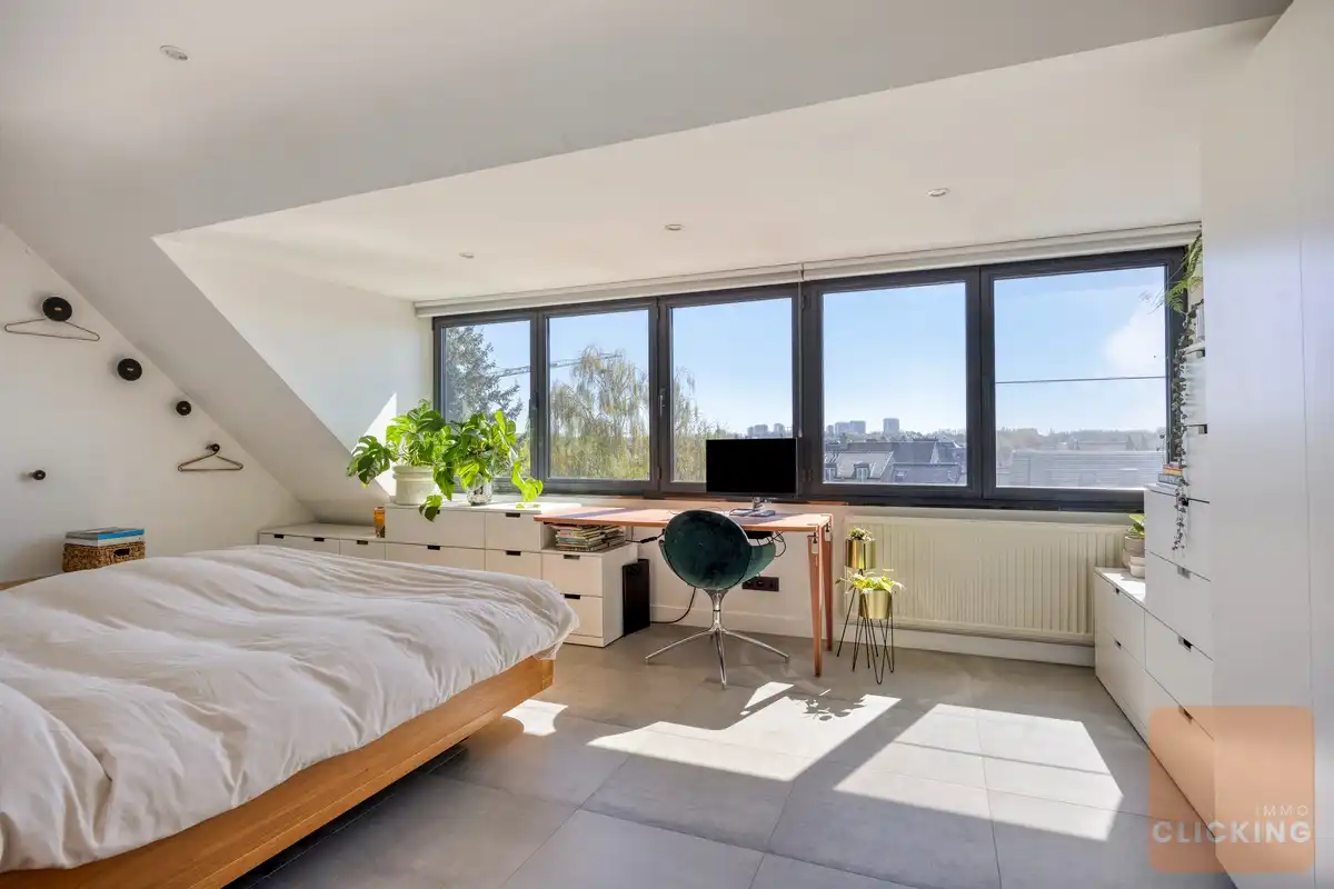 Hidden penthouse met terras en dubbele garage foto 22