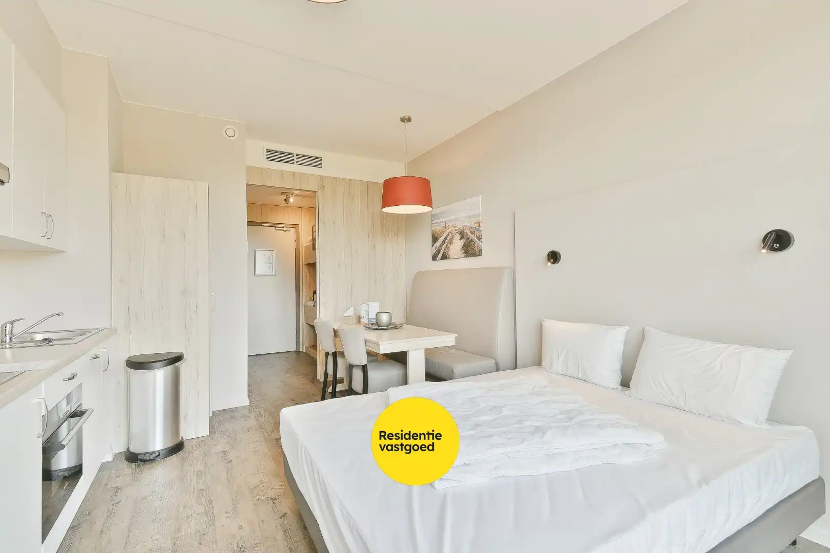 Vernieuwd gemeubeld vakantieappartement foto 4
