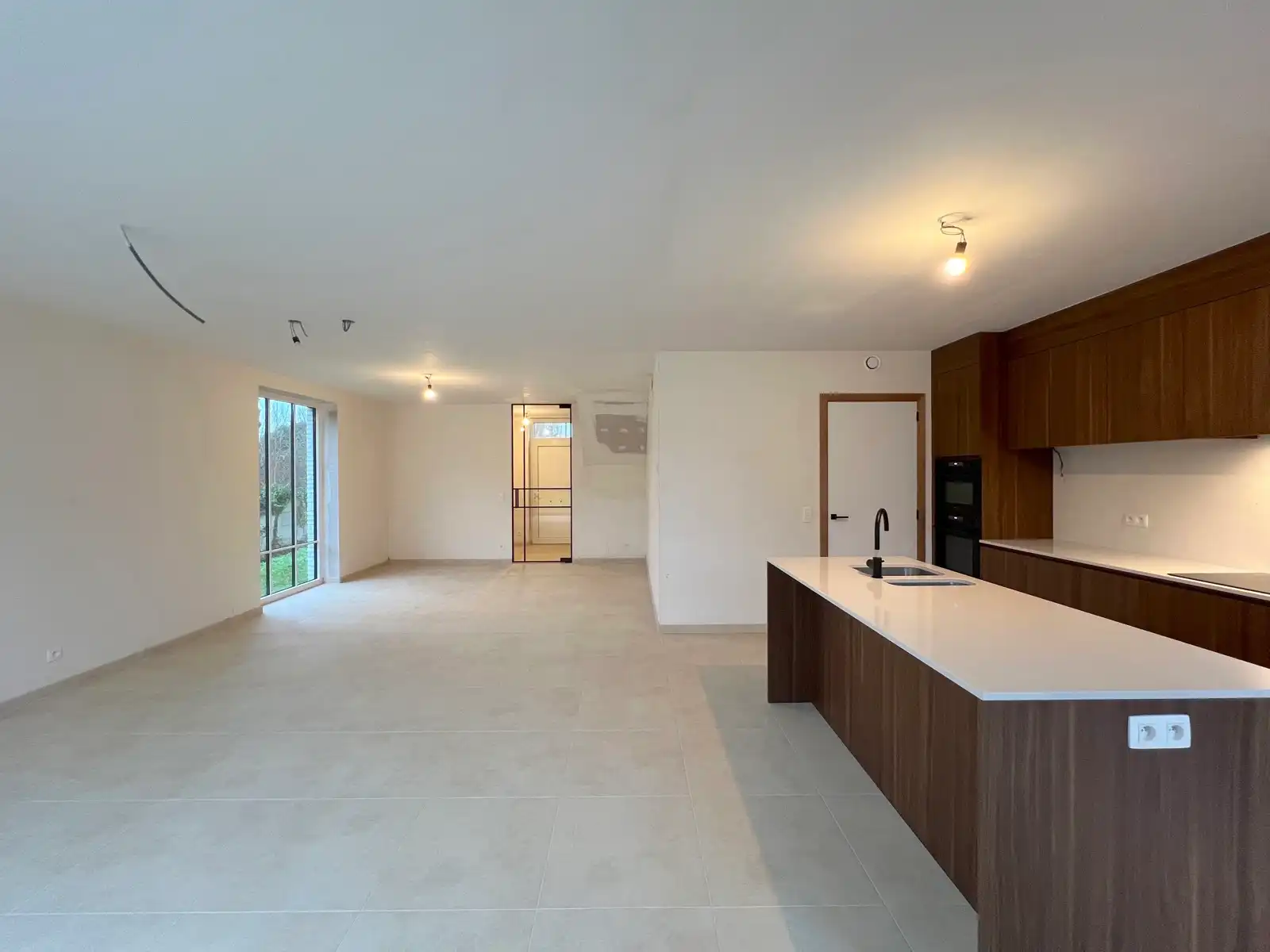 Landelijke woning met 5 slaapkamers op prachtlocatie foto 12