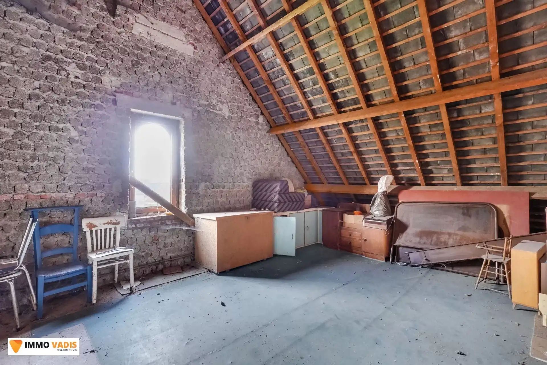 Halfopen bebouwing met 4 slaapkamers en vrijstaande garage foto 10